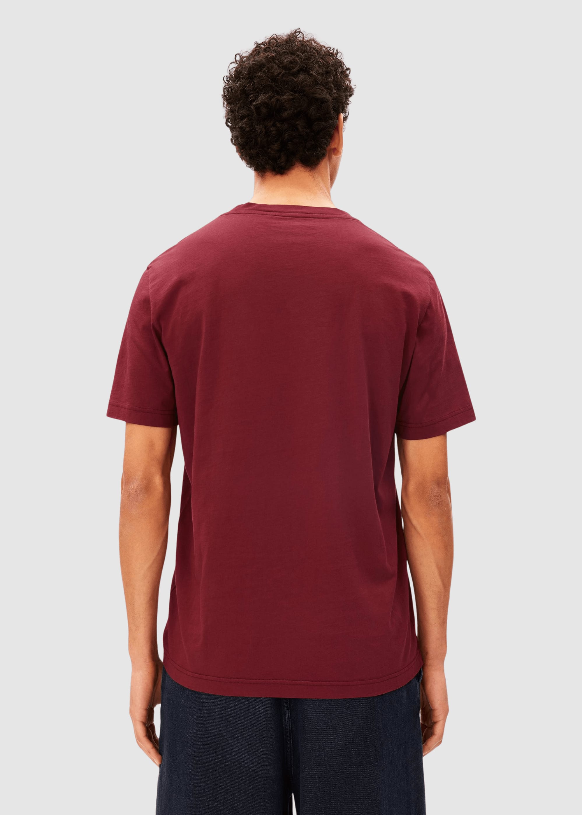 armedangels-jaames-t-shirt-velvet-red-2.jpeg Jaames T-Shirt Velvet Red