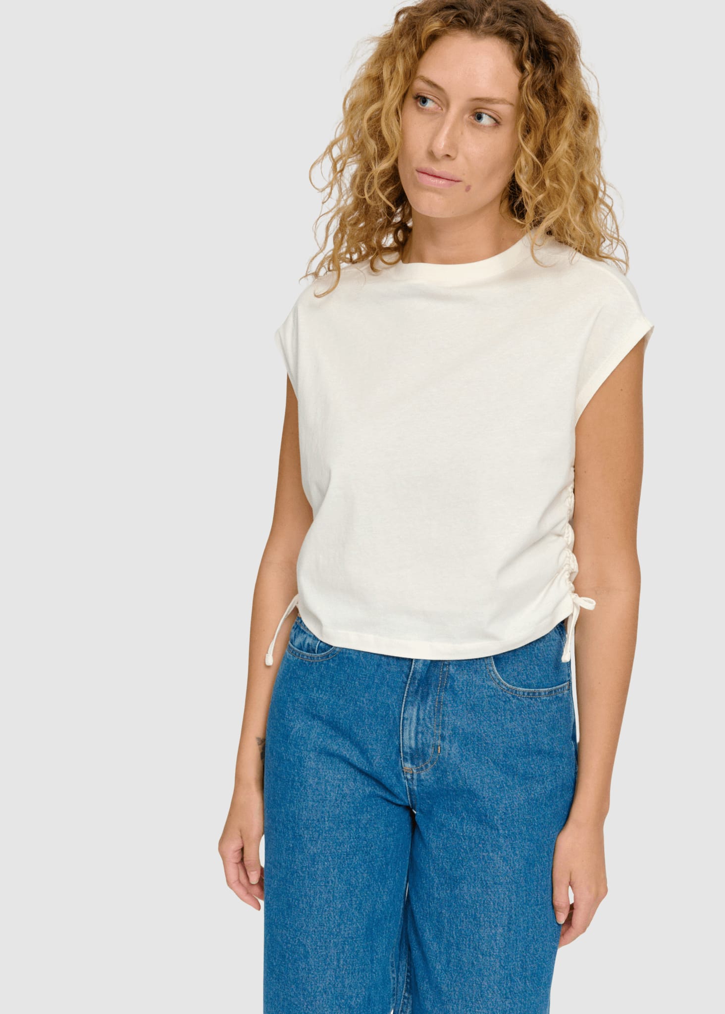 Tie Detail T-Shirt Offwhite