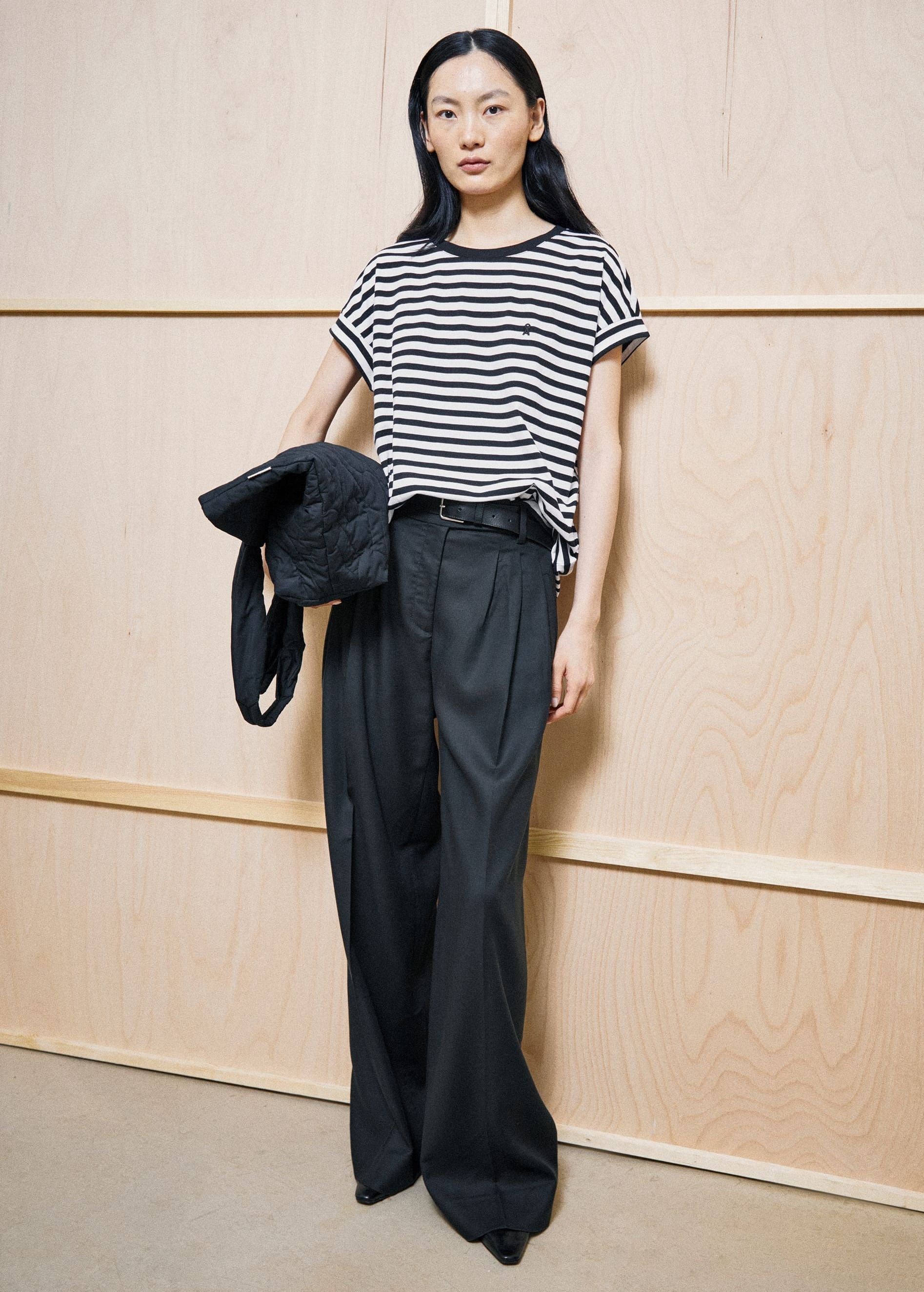 armedangels-idaara-stripe-t-shirt-white-black-4.jpeg Idaara Stripe T-Shirt White-Black