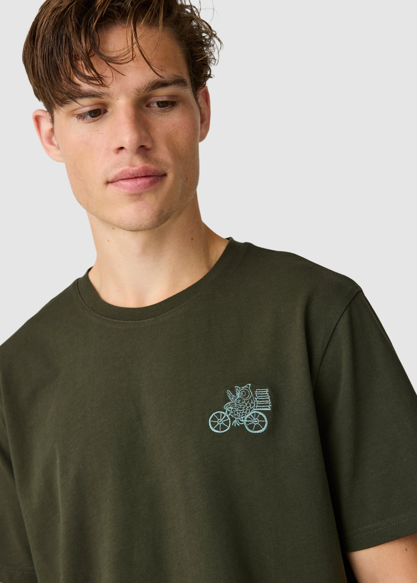 knowledge-cotton-apparel-chest-embroidery-t-shirt-forrest-night-3.jpeg Chest Embroidery T-Shirt Forrest Night
