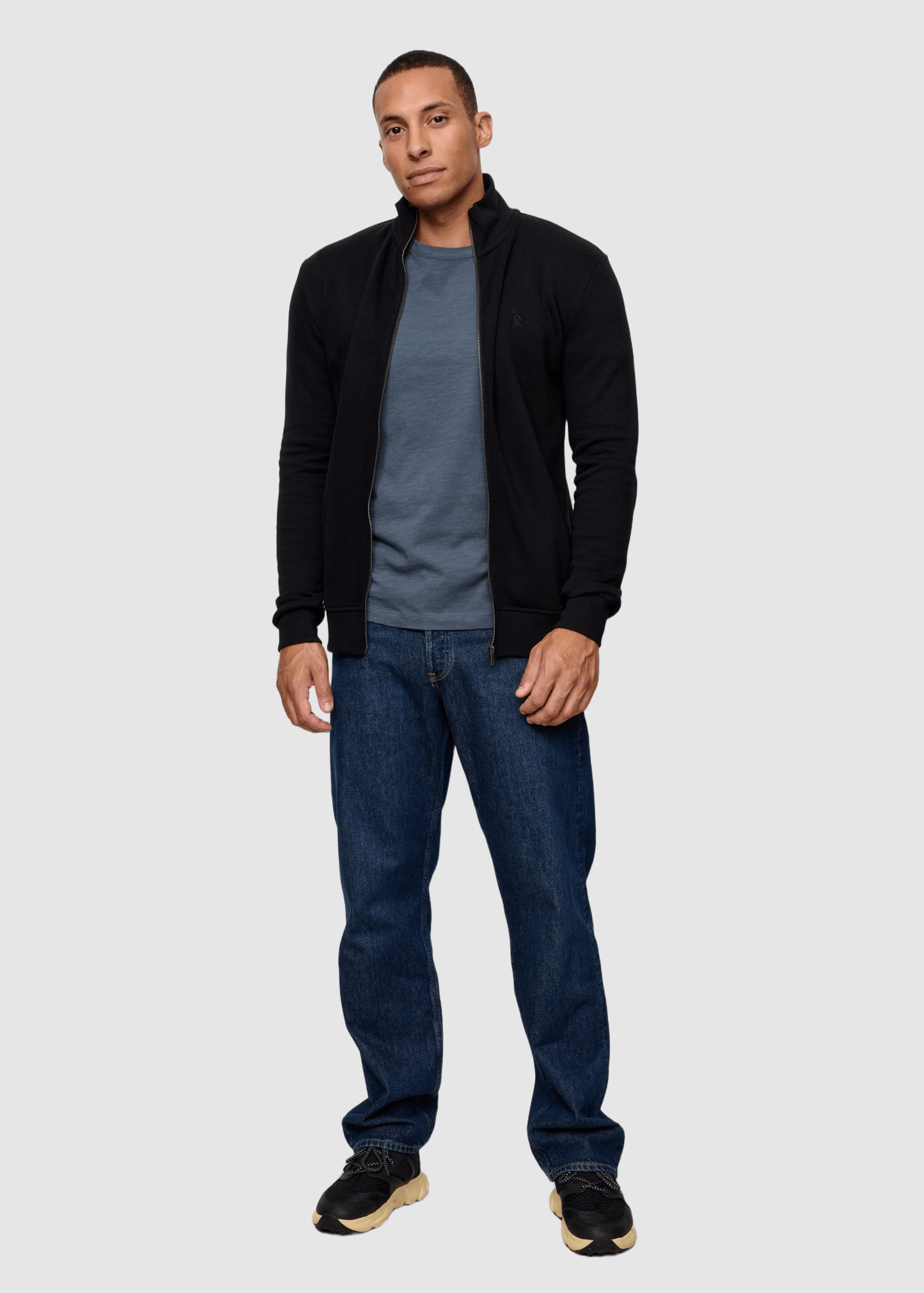 recolution-sweatjacket-camphor-black-2.jpeg Sweatjacket Camphor Black