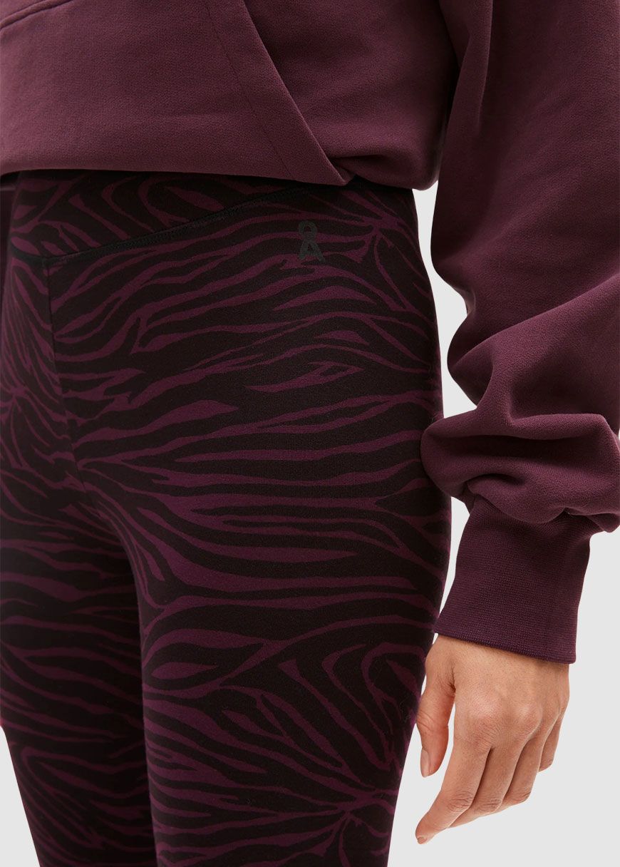 armedangels_faribaa_zebraraa_AW_25_AA_30007841_Dark_Cranberry_4_eeef620656 Faribaa Zebraraa