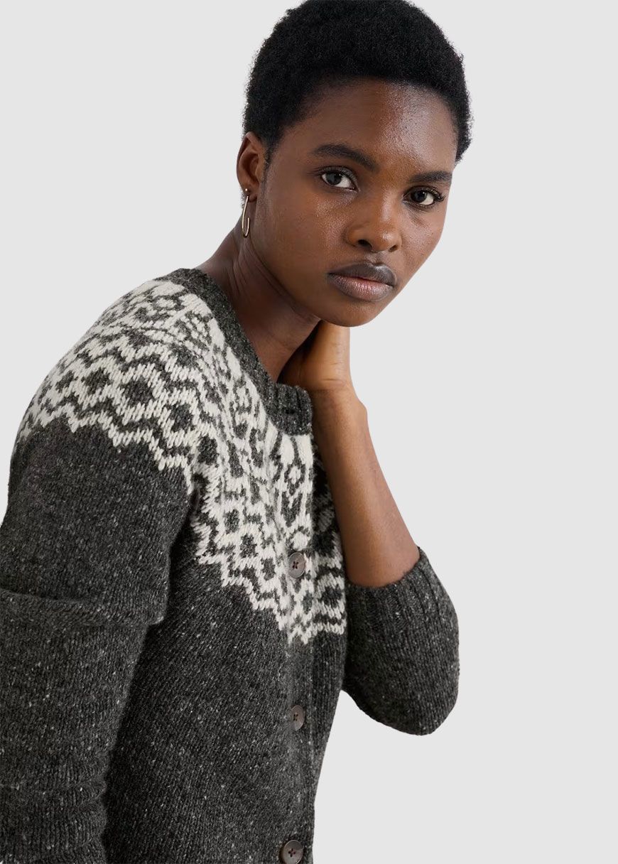 seasalt_cornwall_port_kinnis_cardigan_merino_AW_25_SEA_WM_37390_Wag_Tail_Coal_Aran_4_443119bea5 Port Kinnis Cardigan Merino