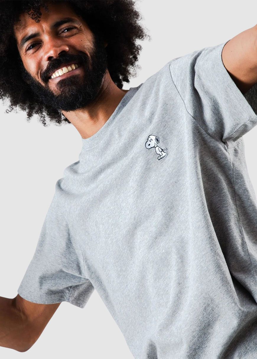 brava_peanuts_snoopy_patch_t_shirt_AW_25_BRA_3771_Grey_Melange_4_aa43ba0f4e Peanuts Snoopy Patch T-Shirt