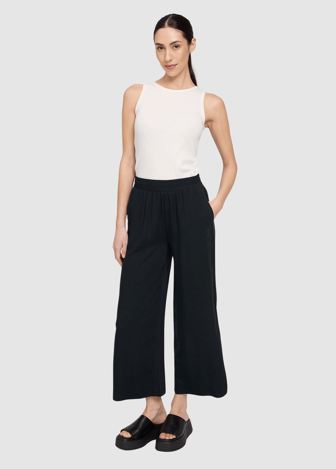 Wide Leg Viscose Pants Black Wide Leg Viscose Pants Black