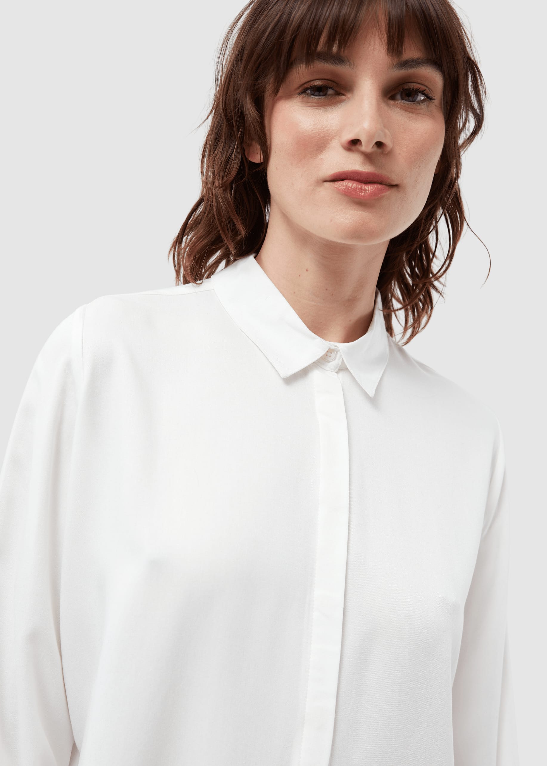 givn-gbiva-white-3.jpeg Gbiva White
