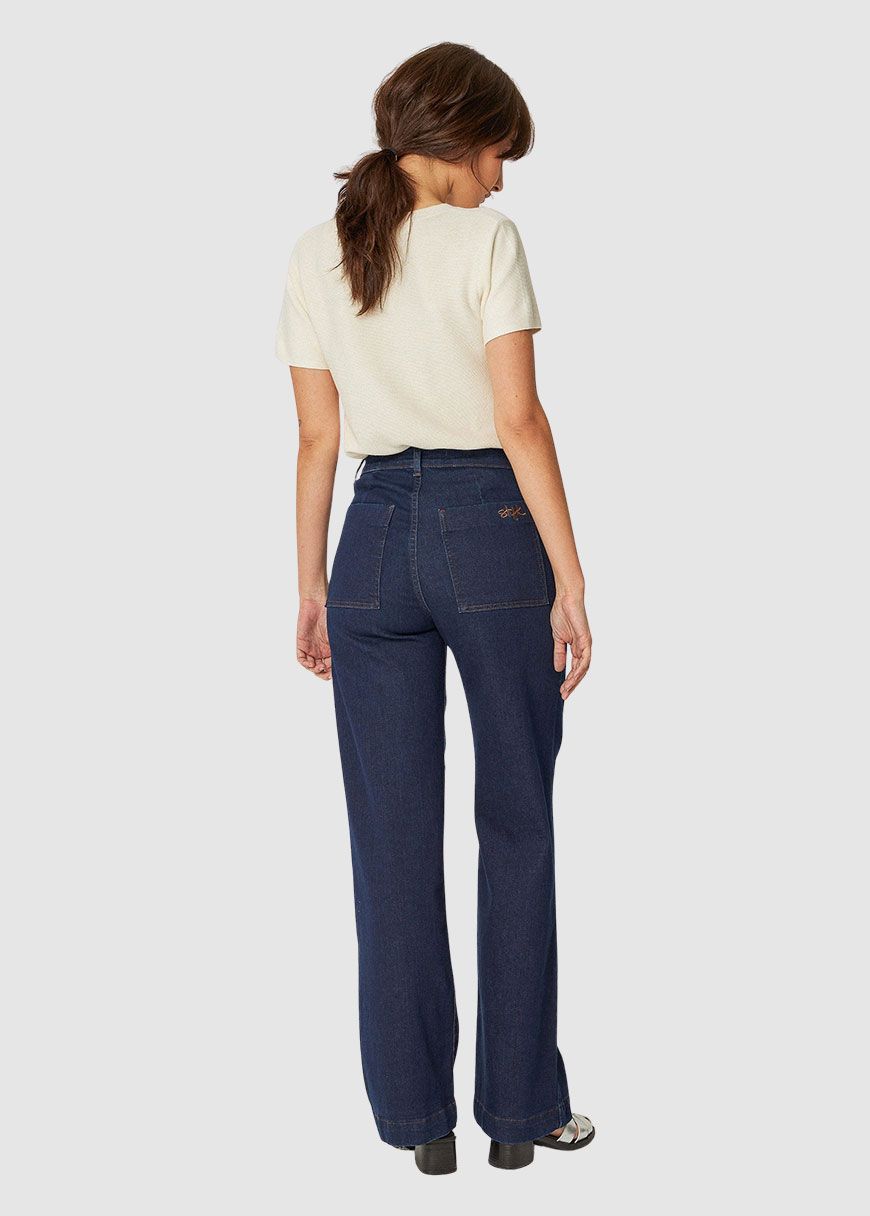 Ainhize Trousers Ainhize Trousers