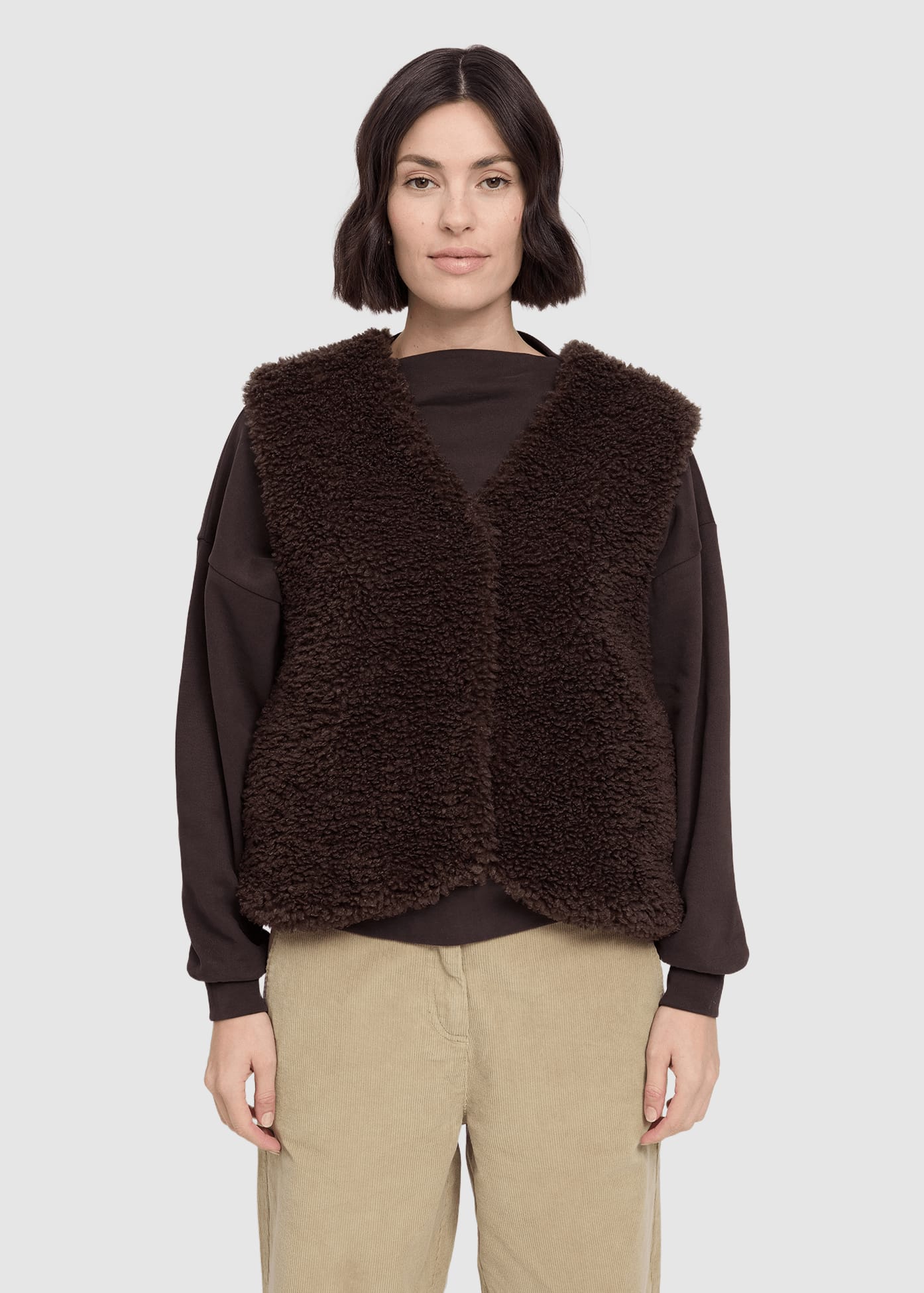 Faux-Fur Vest Black Coffee