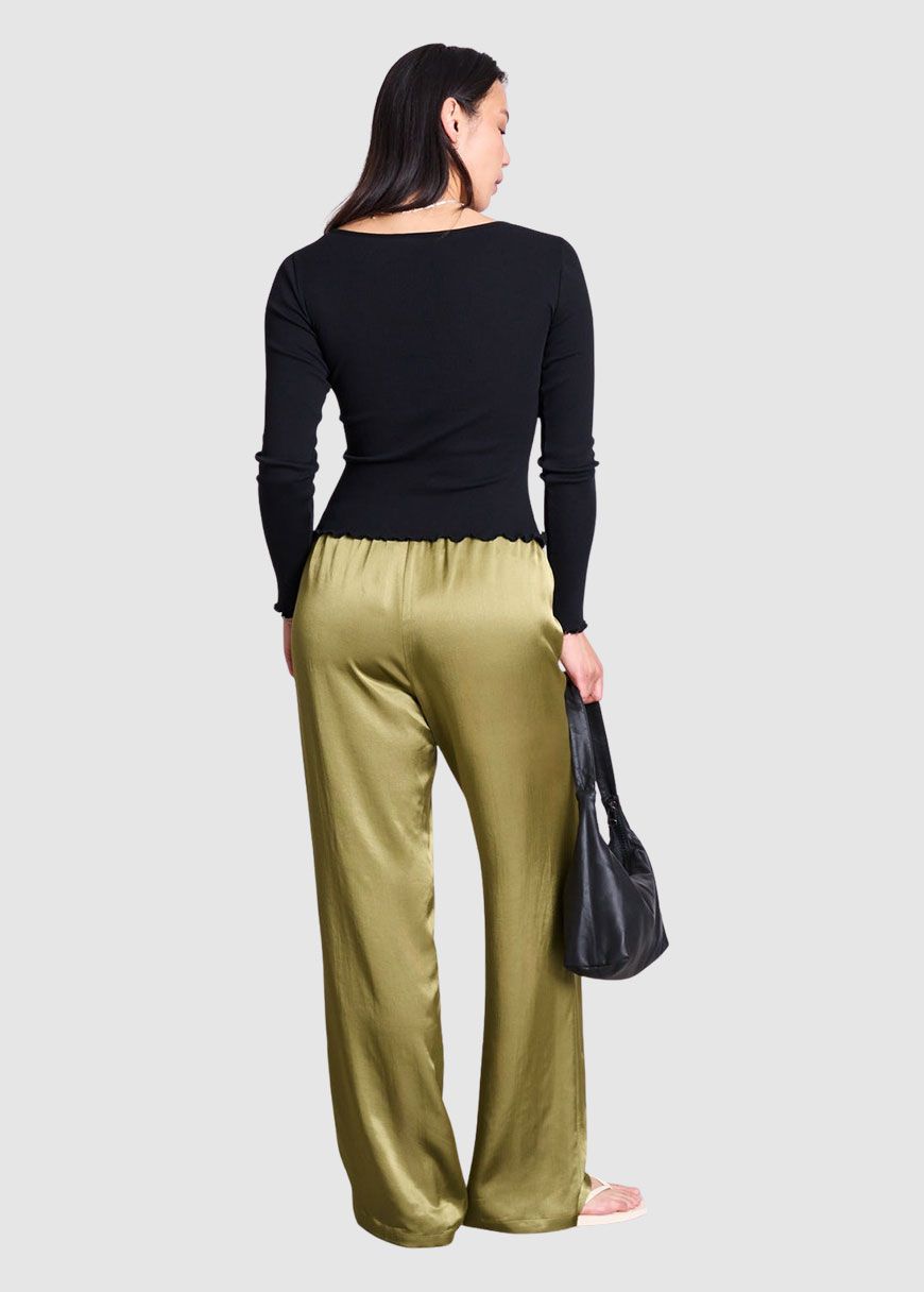 jan_n_june_loose_silky_pants_fris_SS_25_JJ_4415_Woody_Olive_3_5bd77c9a28 Loose Silky Pants Fris