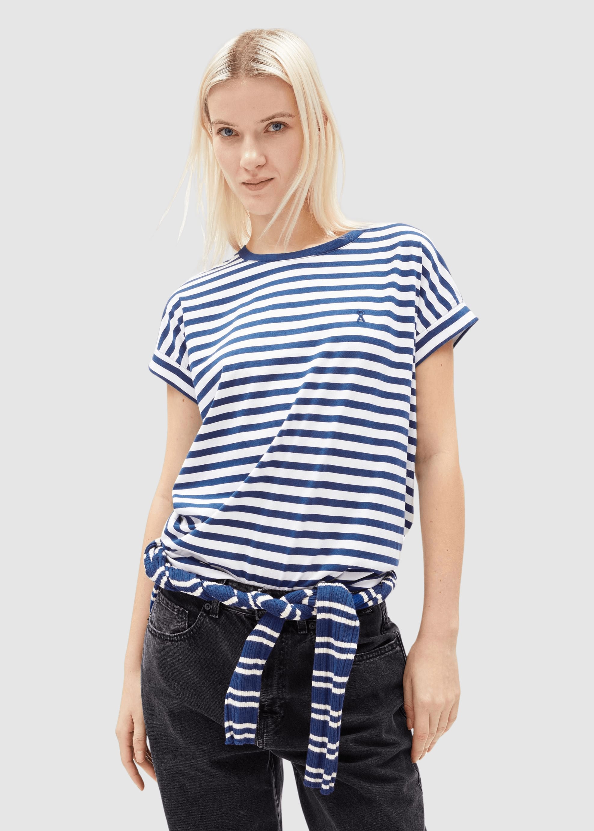 Idaara Stripe T-Shirt White-Dynamo Blue Idaara Stripe T-Shirt White-Dynamo Blue