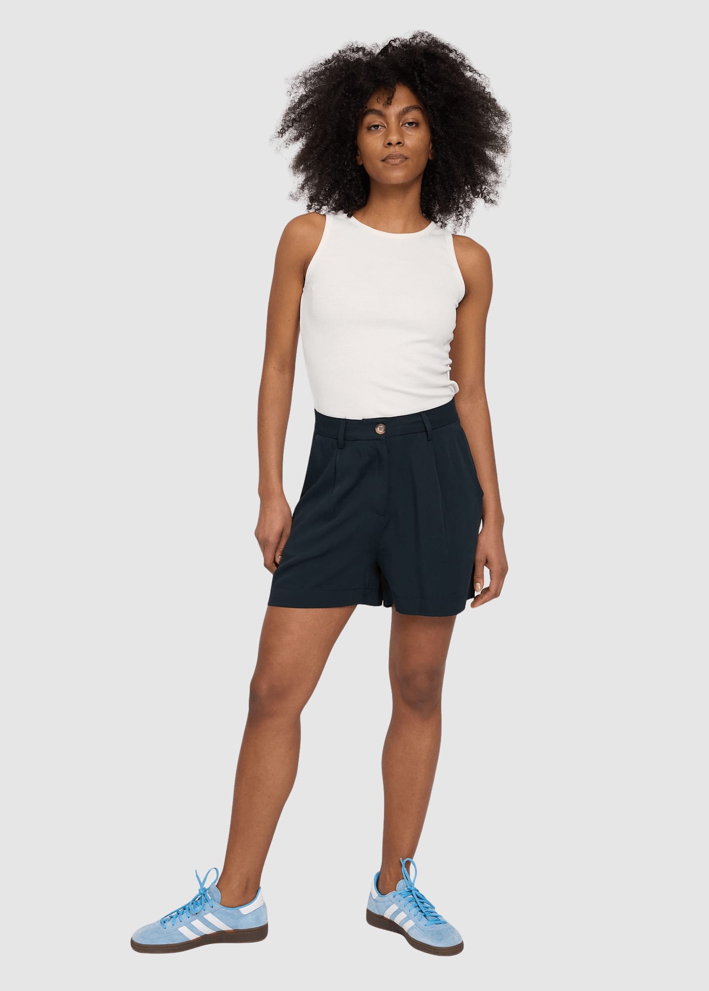 Pleated Viscose Shorts Black