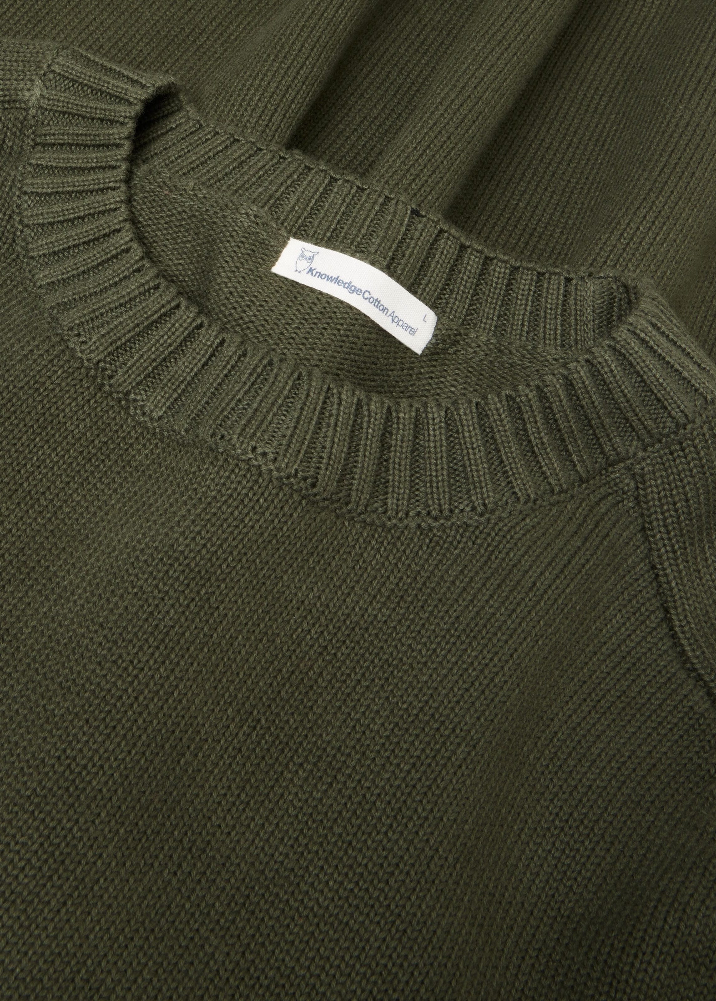 knowledge-cotton-apparel-crew-neck-sweater-forrest-night-3.jpeg Crew Neck Sweater Forrest Night