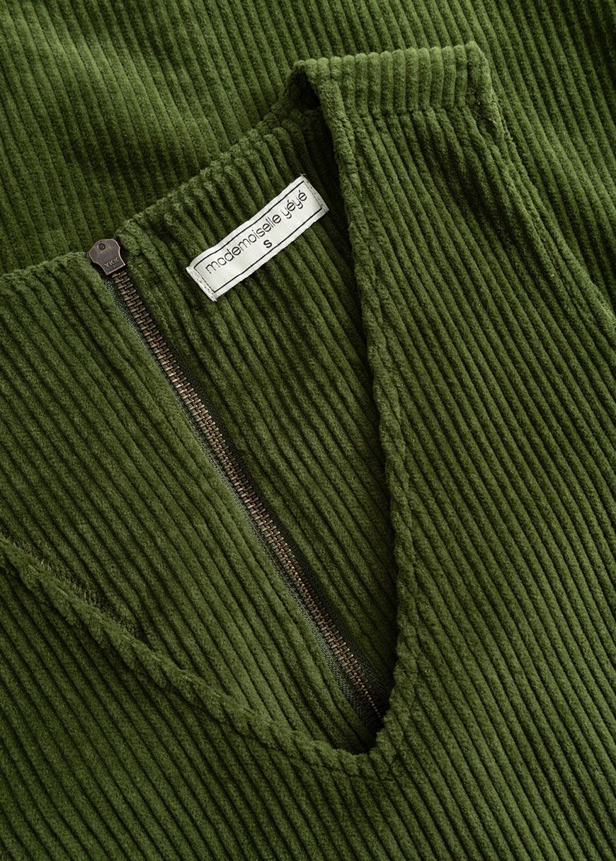 mademoiselle_yeye_plot_twist_pinafore_dress_AW_25_YEYE_G52114_Green_3_f202e3710a Plot Twist Pinafore Dress