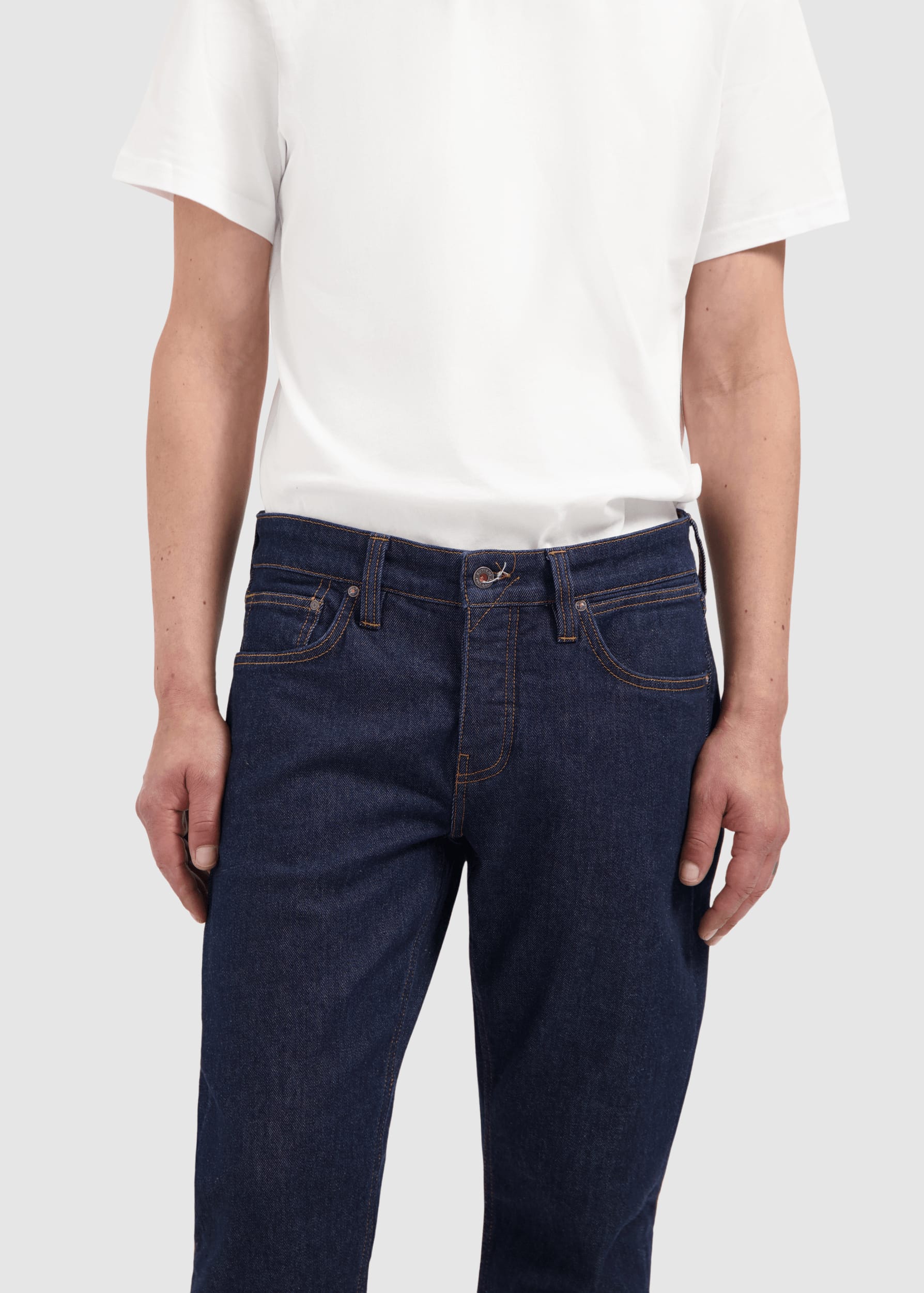 Jim Regular Slim Dark Rinse