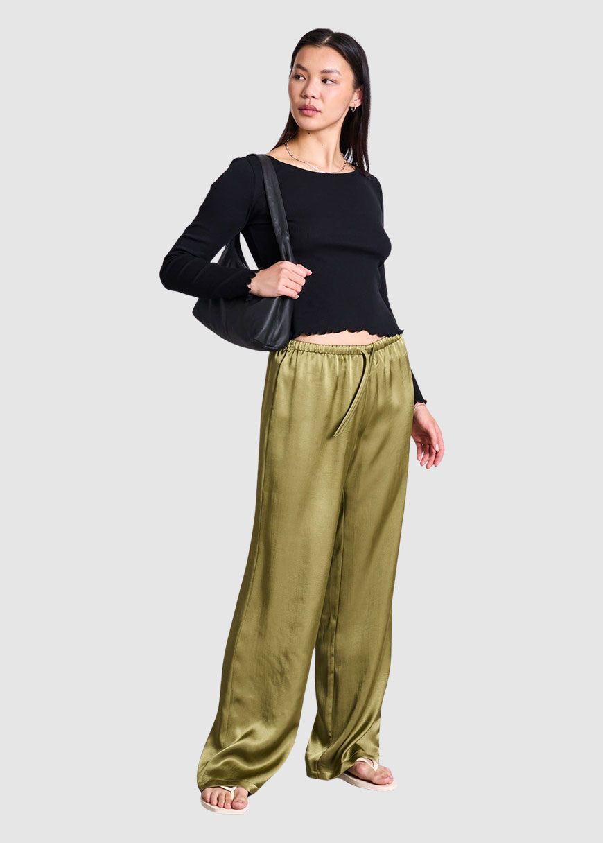 jan_n_june_loose_silky_pants_fris_SS_25_JJ_4415_Woody_Olive_2_87d4d35146 Loose Silky Pants Fris