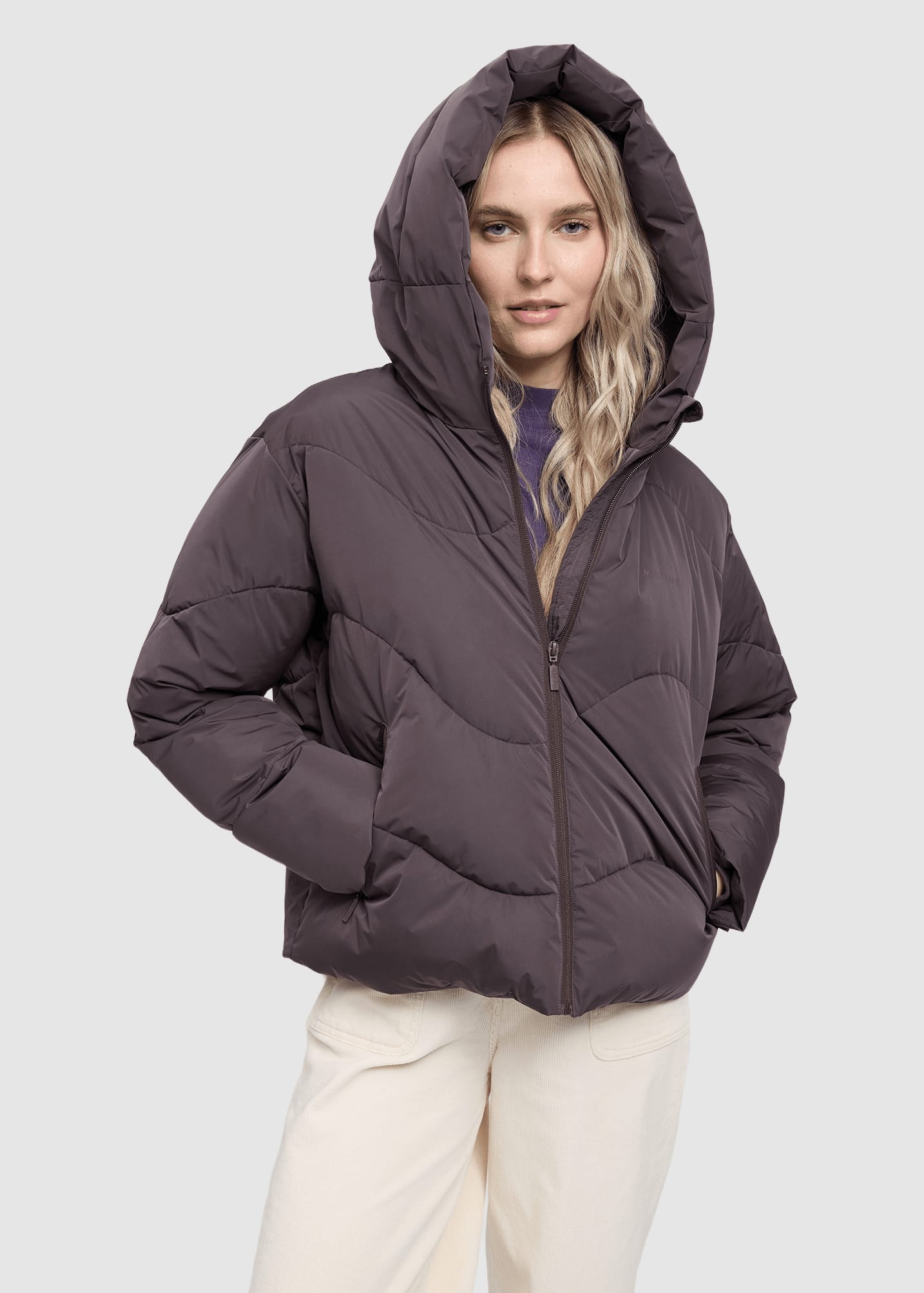 Waves Quilt Short Puffer Jacket Eggplant
