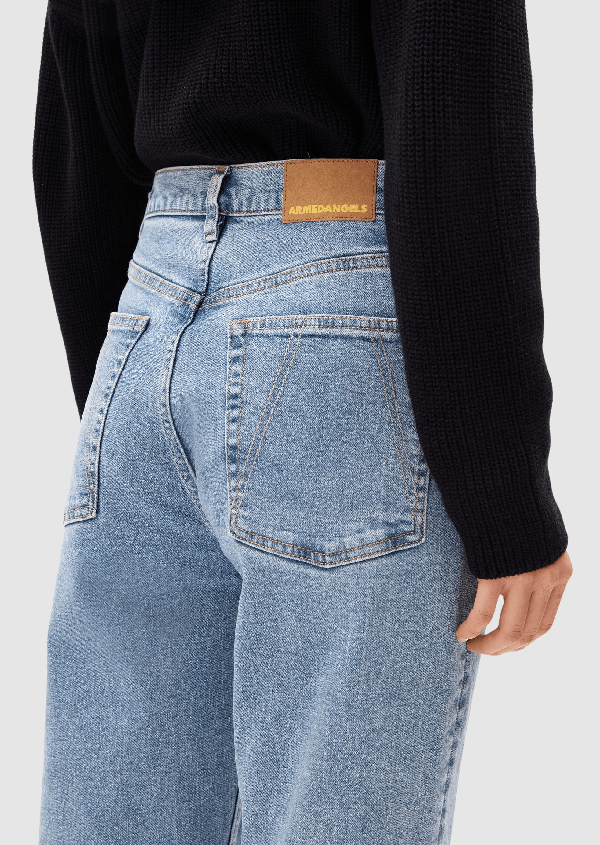 Mairaa High Waist Mom Jean Europie Mairaa High Waist Mom Jean Europie
