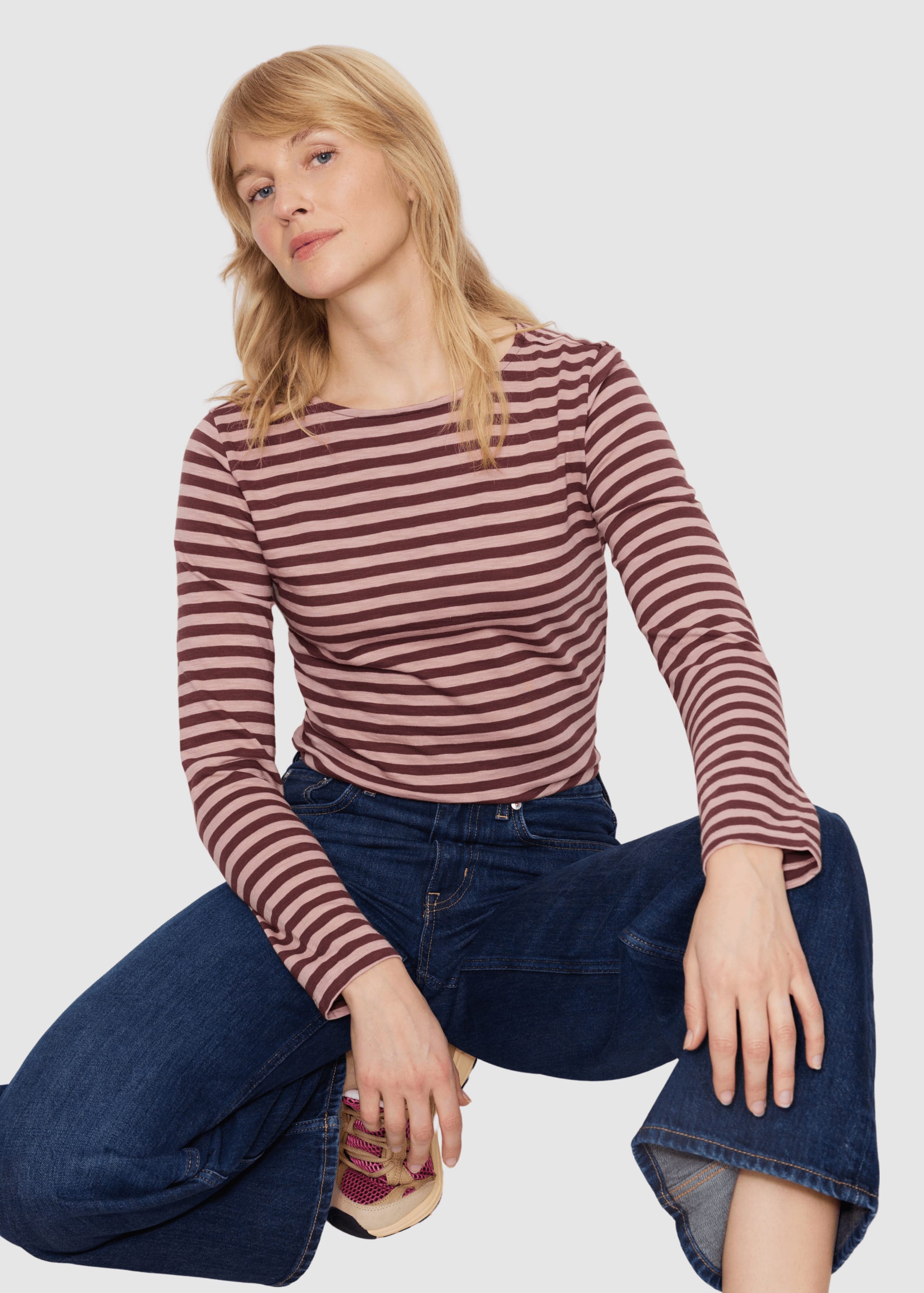 recolution-iris-stripes-rose-4.jpeg Iris Stripes Rose