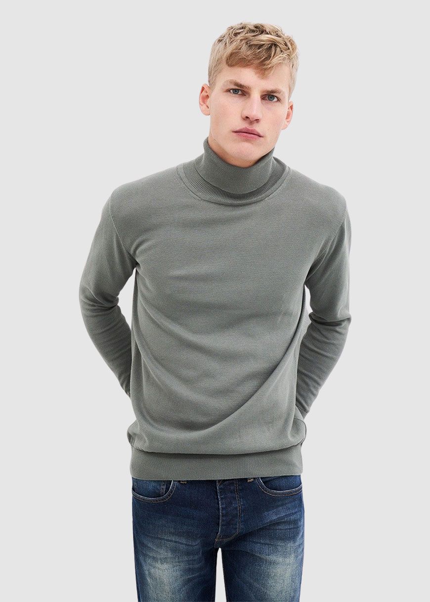 Thomas Turtleneck