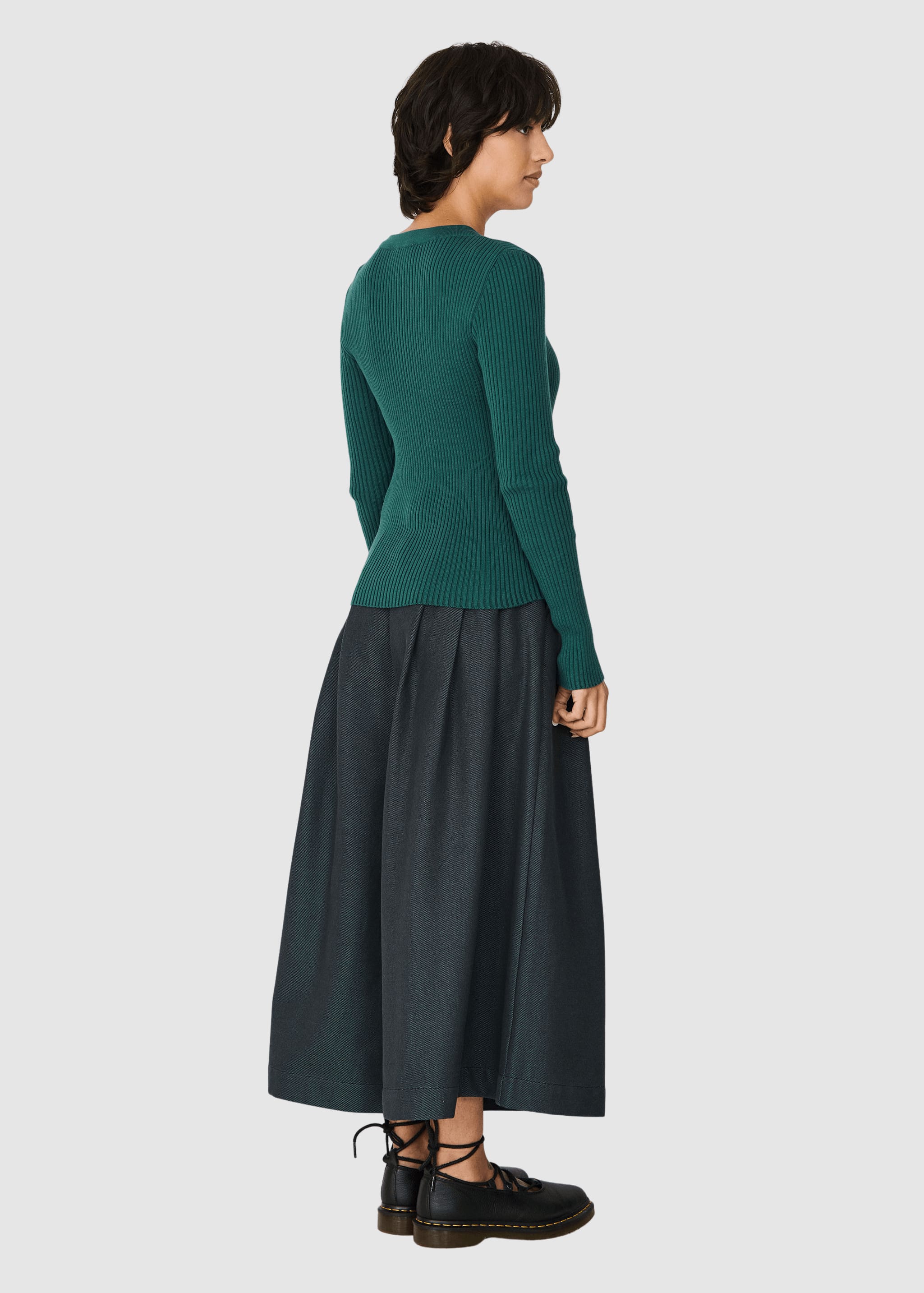 skfk-ekilore-sweater-green-2.jpeg Ekilore- Sweater Green