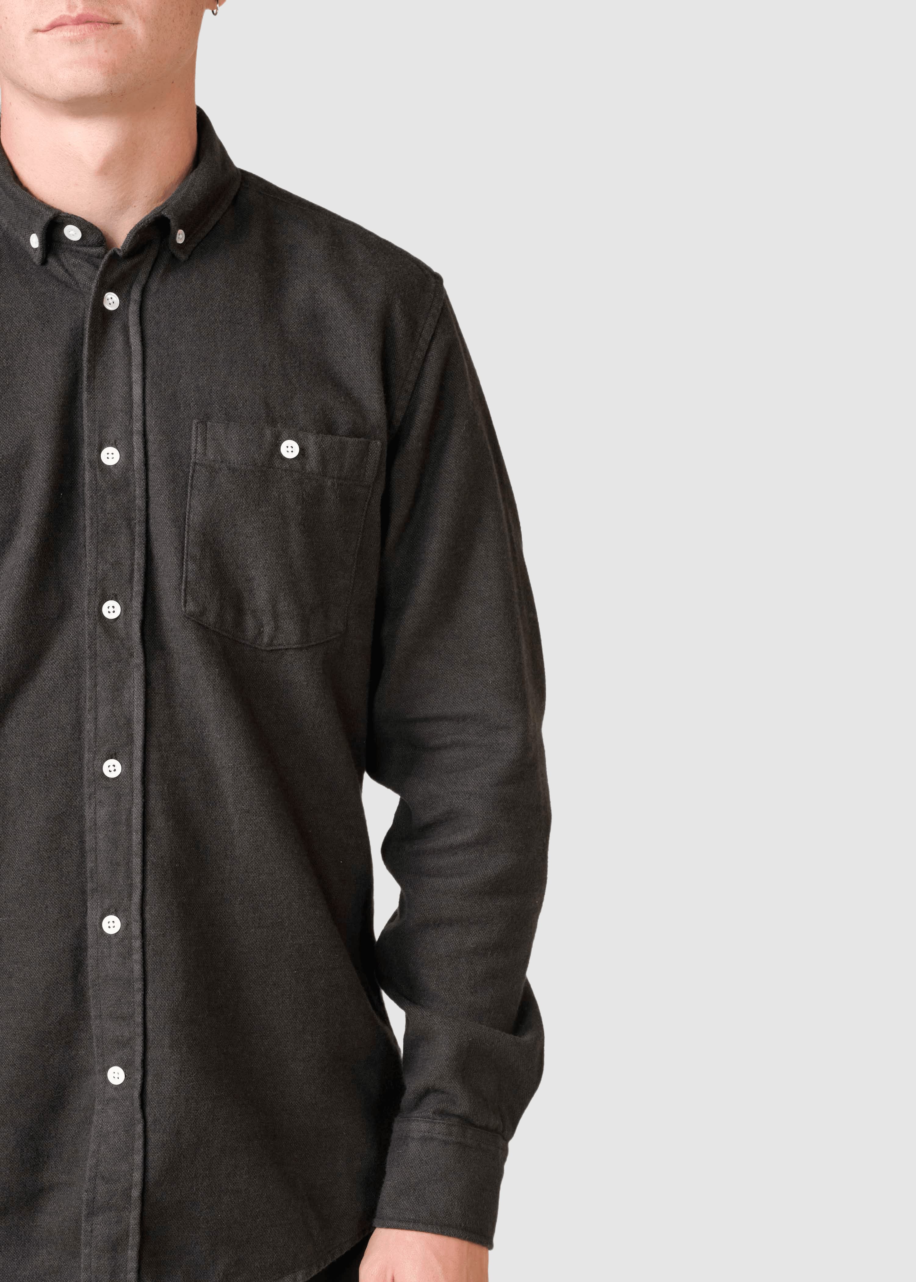klitm-ller-collective-benjamin-lumber-shirt-olive-overdye-3.jpeg Benjamin Lumber Shirt Olive Overdye