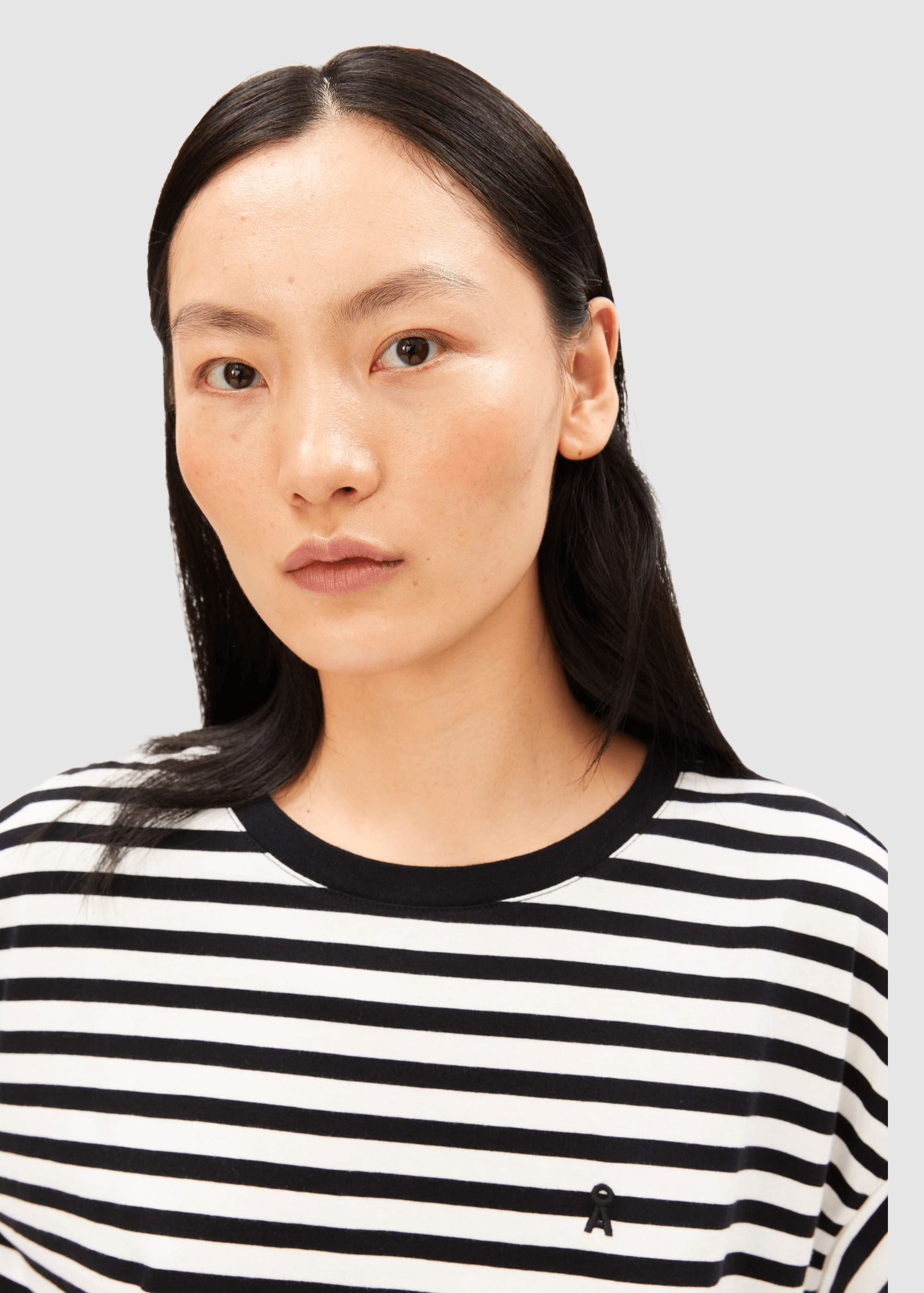 armedangels-idaara-stripe-t-shirt-white-black-5.jpeg Idaara Stripe T-Shirt White-Black