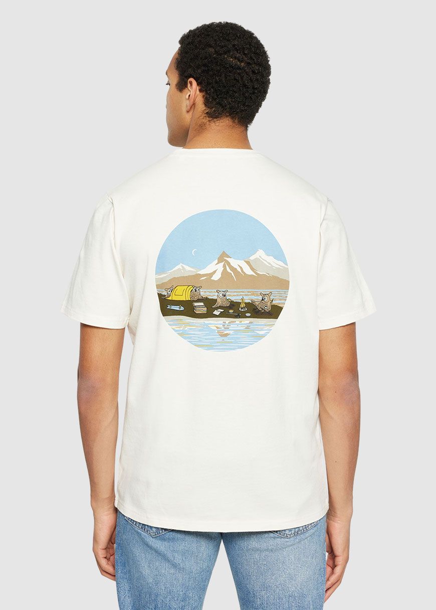 Regular Fit Chill Camp Back Print T-Shirt Regular Fit Chill Camp Back Print T-Shirt