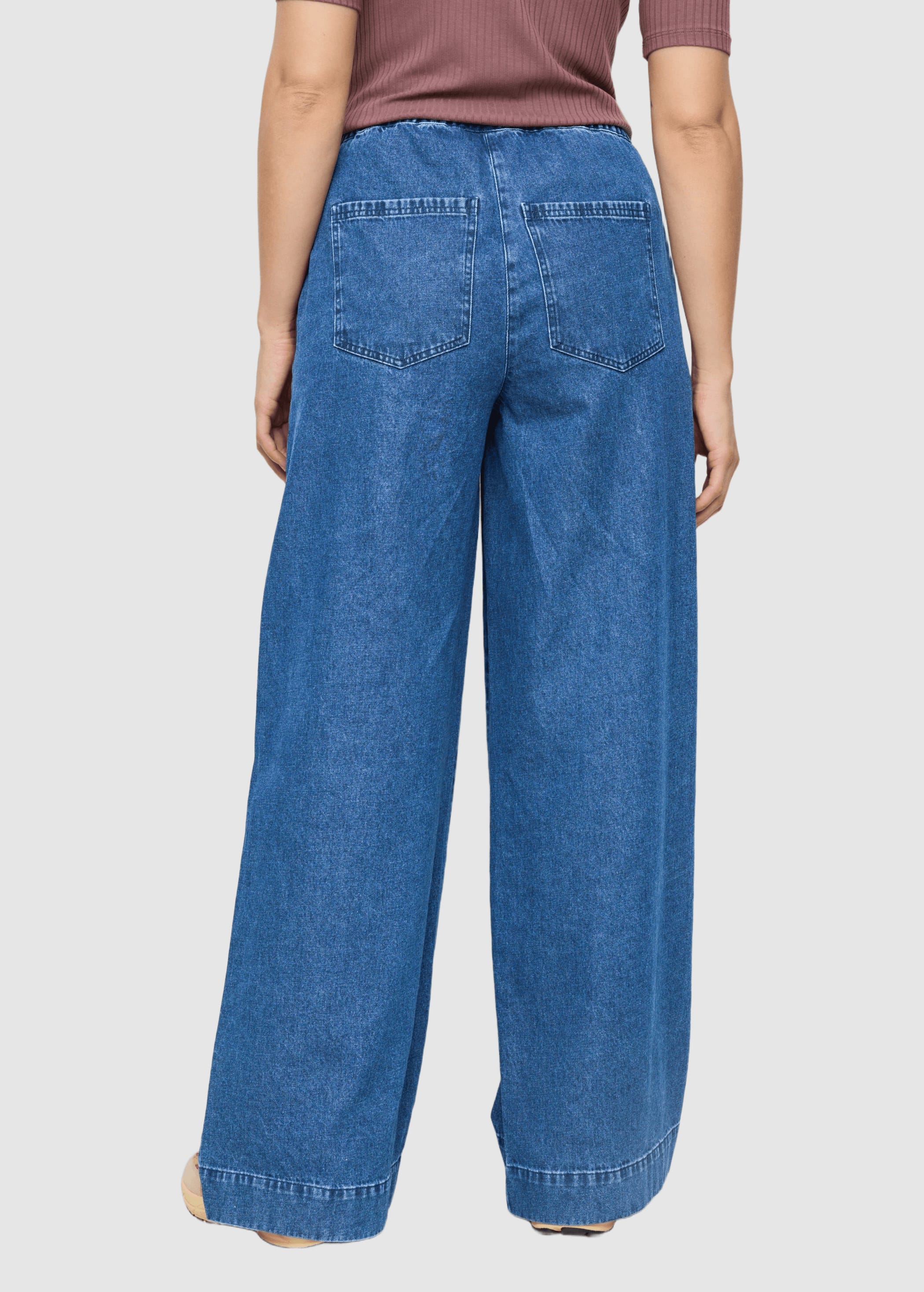 recolution-buttercub-blue-2.jpeg Buttercub Blue