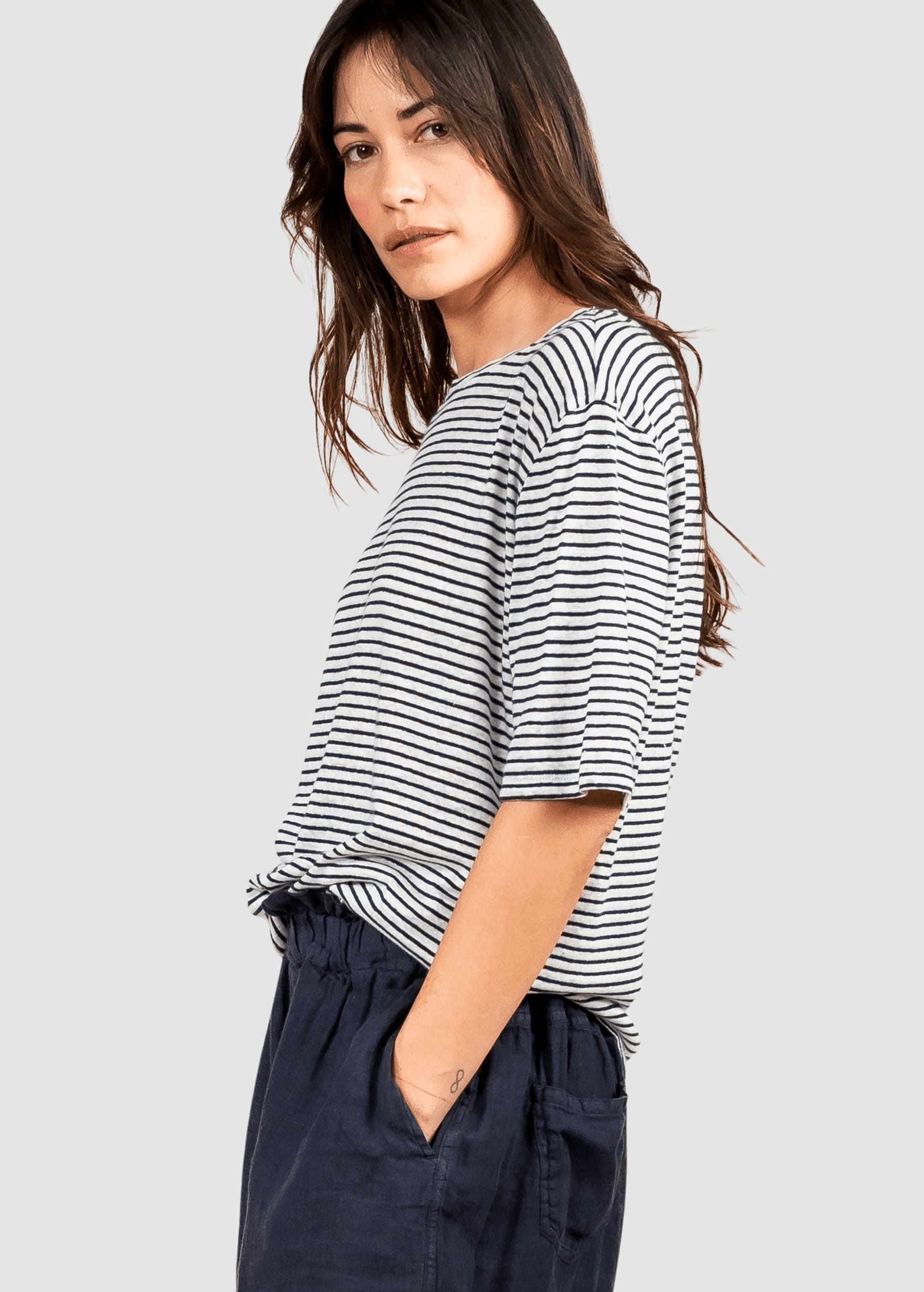 Olivia Tee Midnight Blue Olivia Tee Midnight Blue