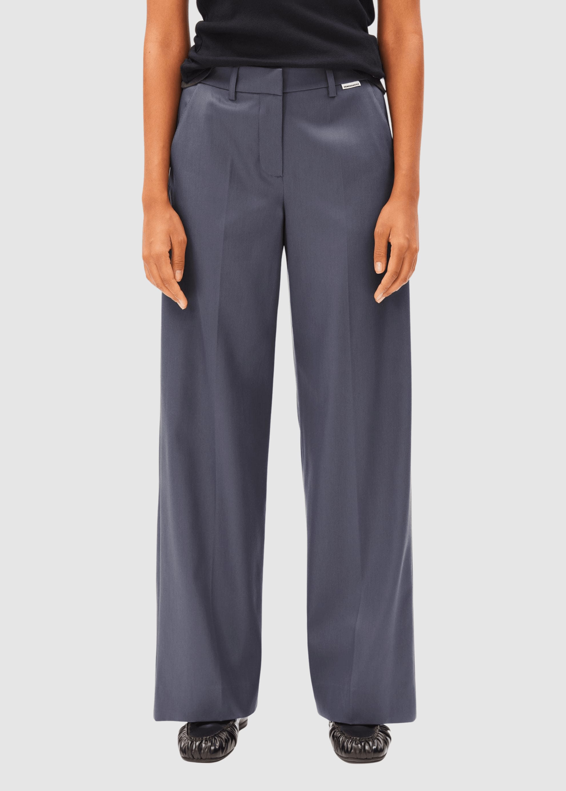 armedangels-leandraa-pant-moonshadow-1.jpeg Leandraa Pant Moonshadow