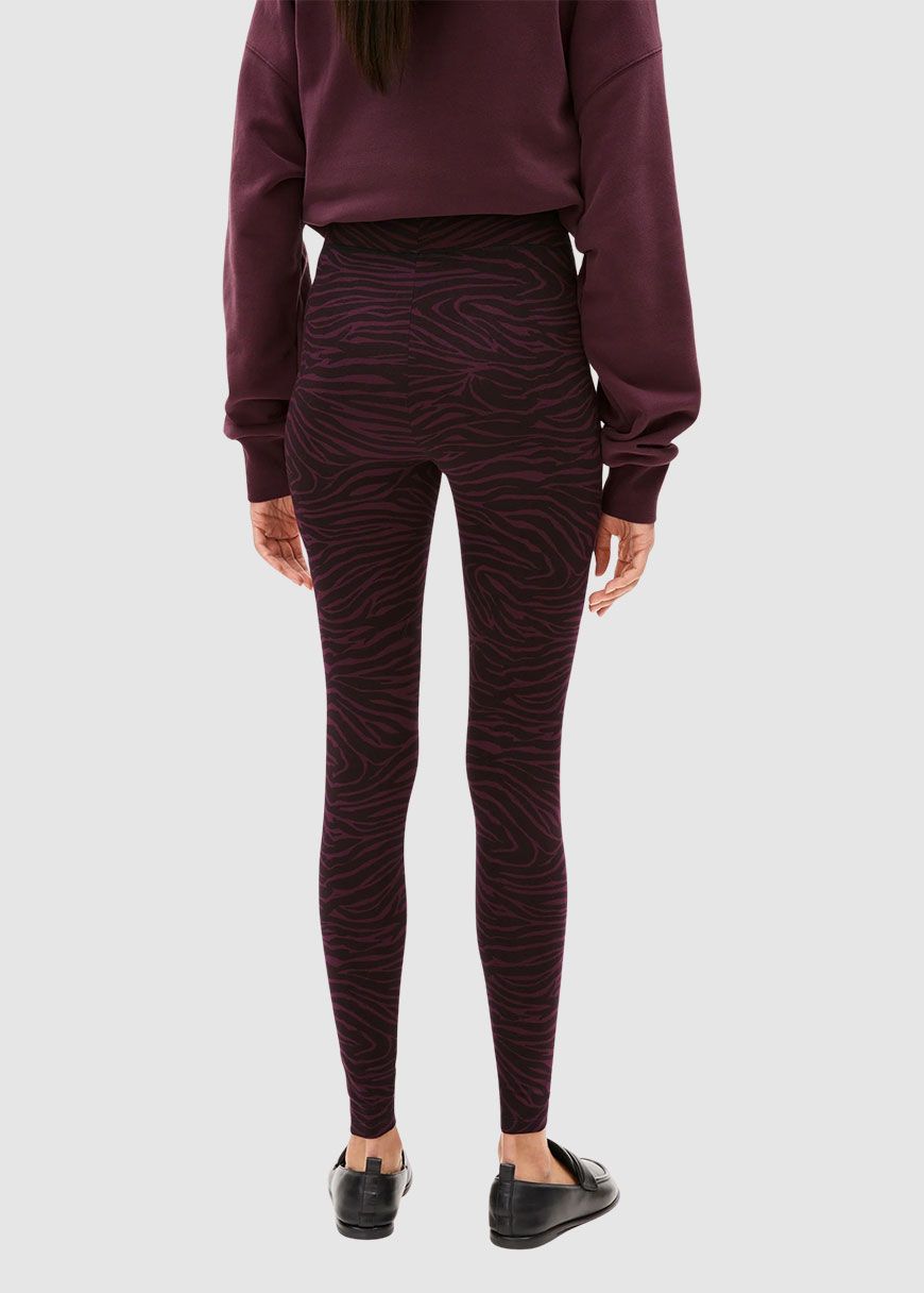 armedangels_faribaa_zebraraa_AW_25_AA_30007841_Dark_Cranberry_2_b108f60c6b Faribaa Zebraraa
