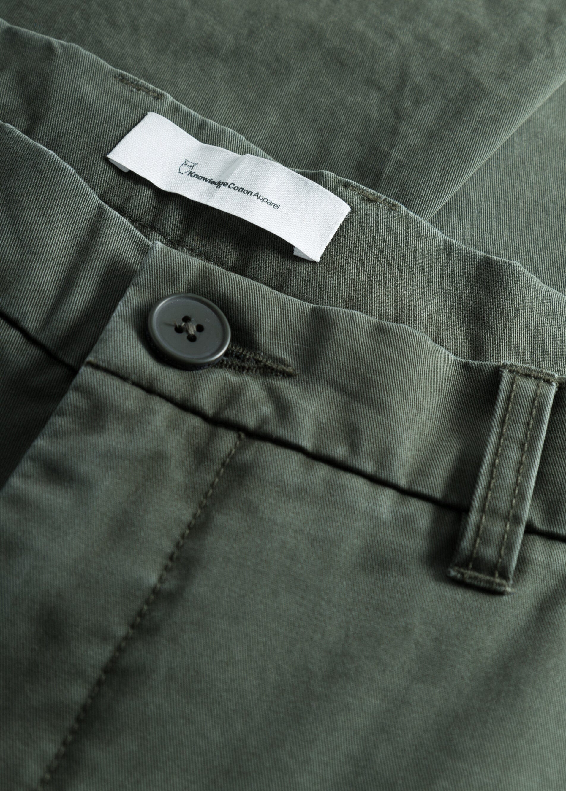 knowledge-cotton-apparel-chuck-regular-chino-twill-pants-forrest-night-3.jpeg Chuck Regular Chino Twill Pants Forrest Night