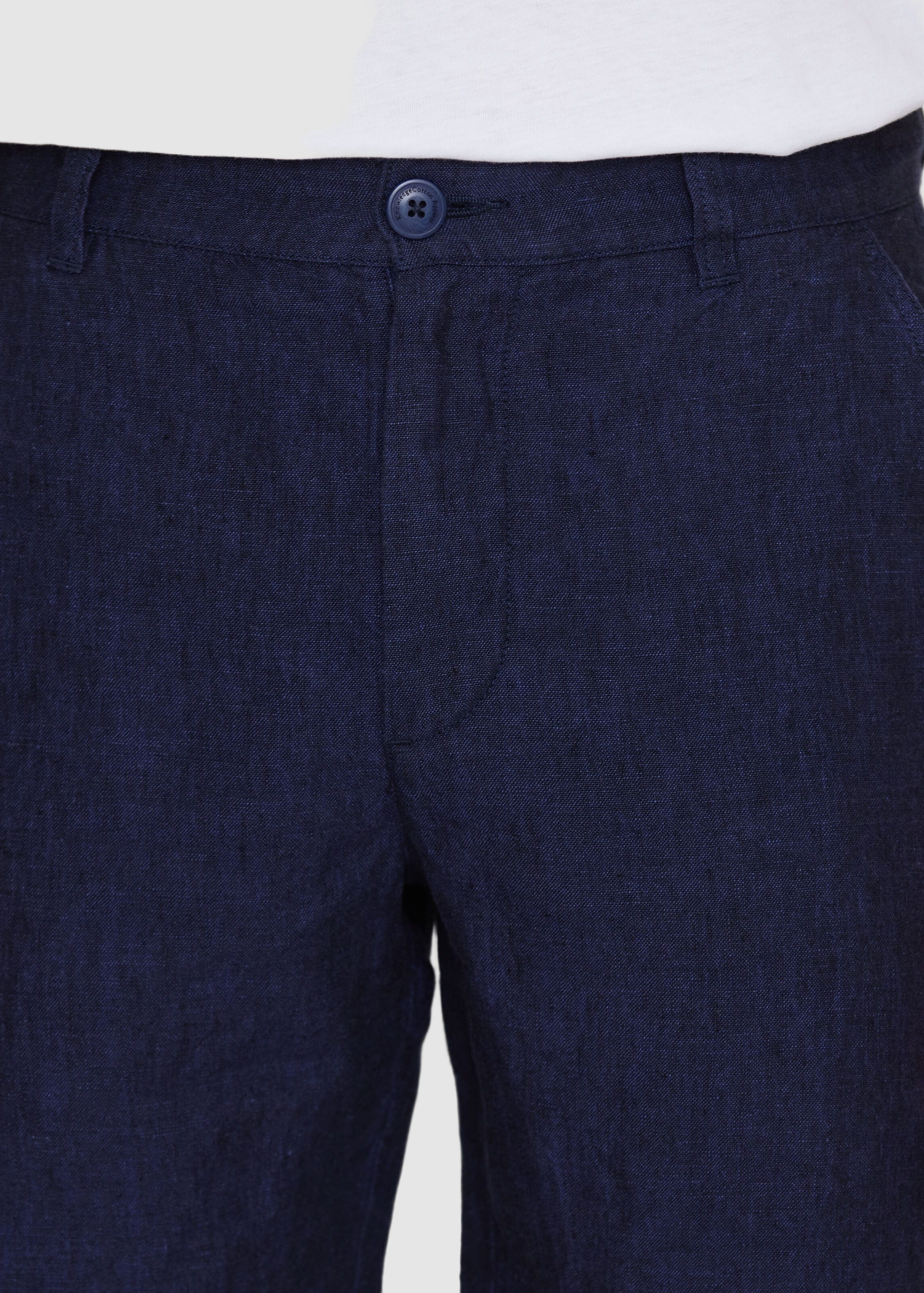 knowledge-cotton-apparel-chuck-regular-linen-shorts-yarndyed-total-eclipse-4.jpeg Chuck Regular Linen Shorts Yarndyed - Total Eclipse