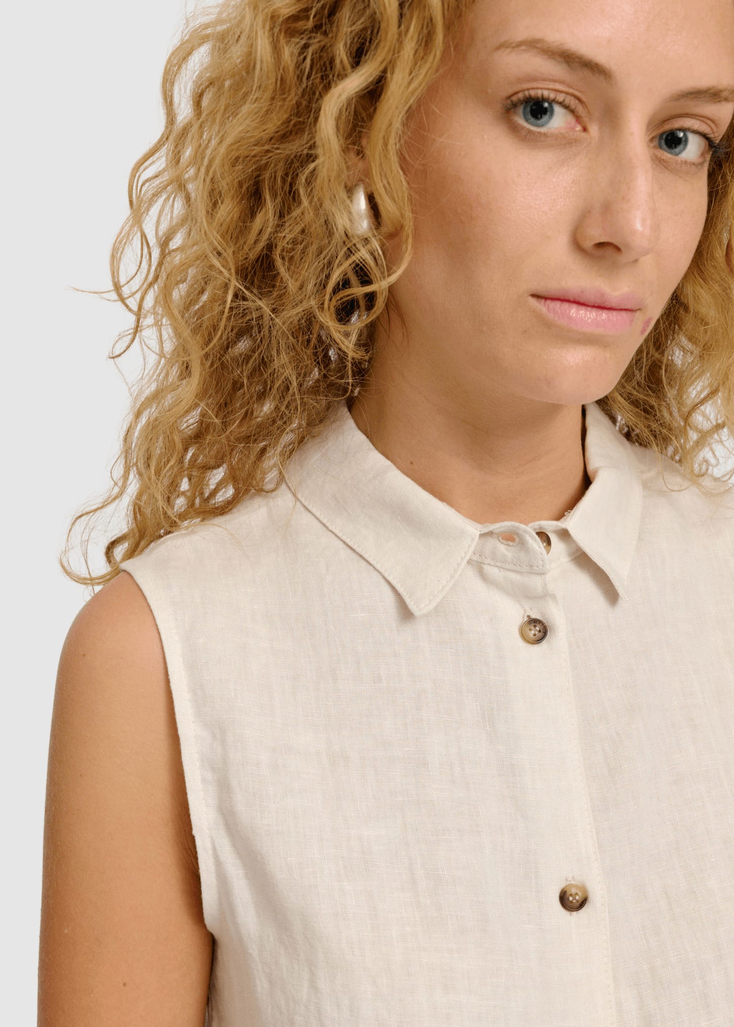 Sleeveless Linen Shirt Moon