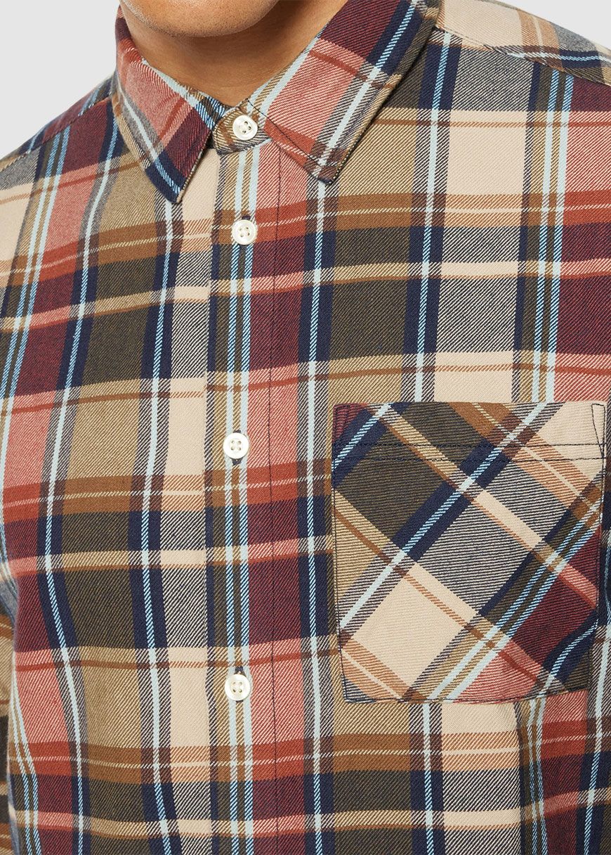 Regular Light Flannel Checkered Shirt Regular Light Flannel Checkered Shirt