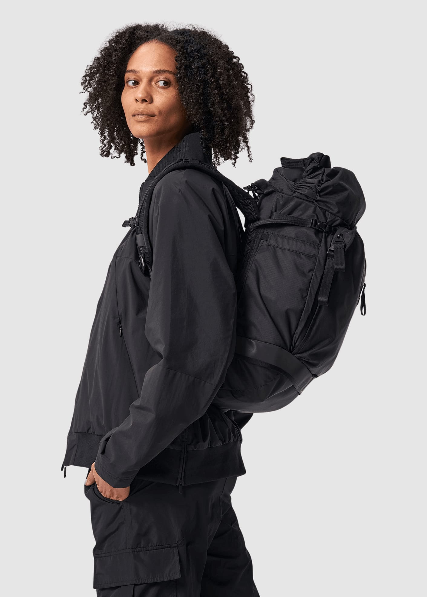 Komut Medium Pure Black Komut Medium Pure Black