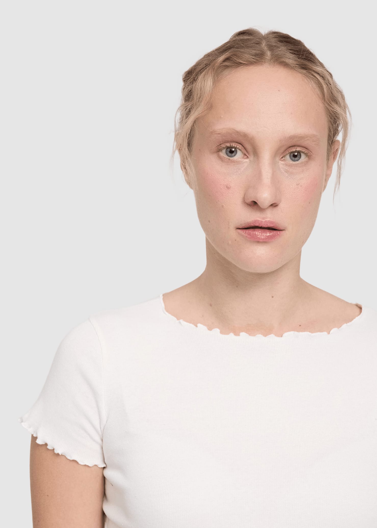 mazine-babylock-hems-t-shirt-offwhite-5.jpeg Babylock Hems T-Shirt Offwhite