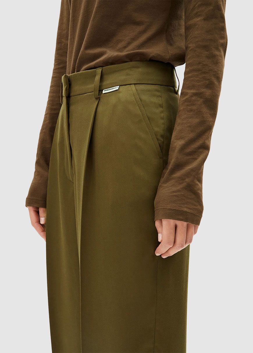 Sandrinaa Tapered Sandrinaa Tapered