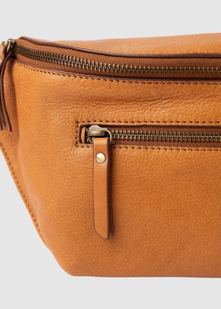 o_my_bag_drew_bum_bag_AW_25_OMB_E158_Wild_Oak_Soft_Grain_Leather_4_ee956f3973 Drew Bum Bag