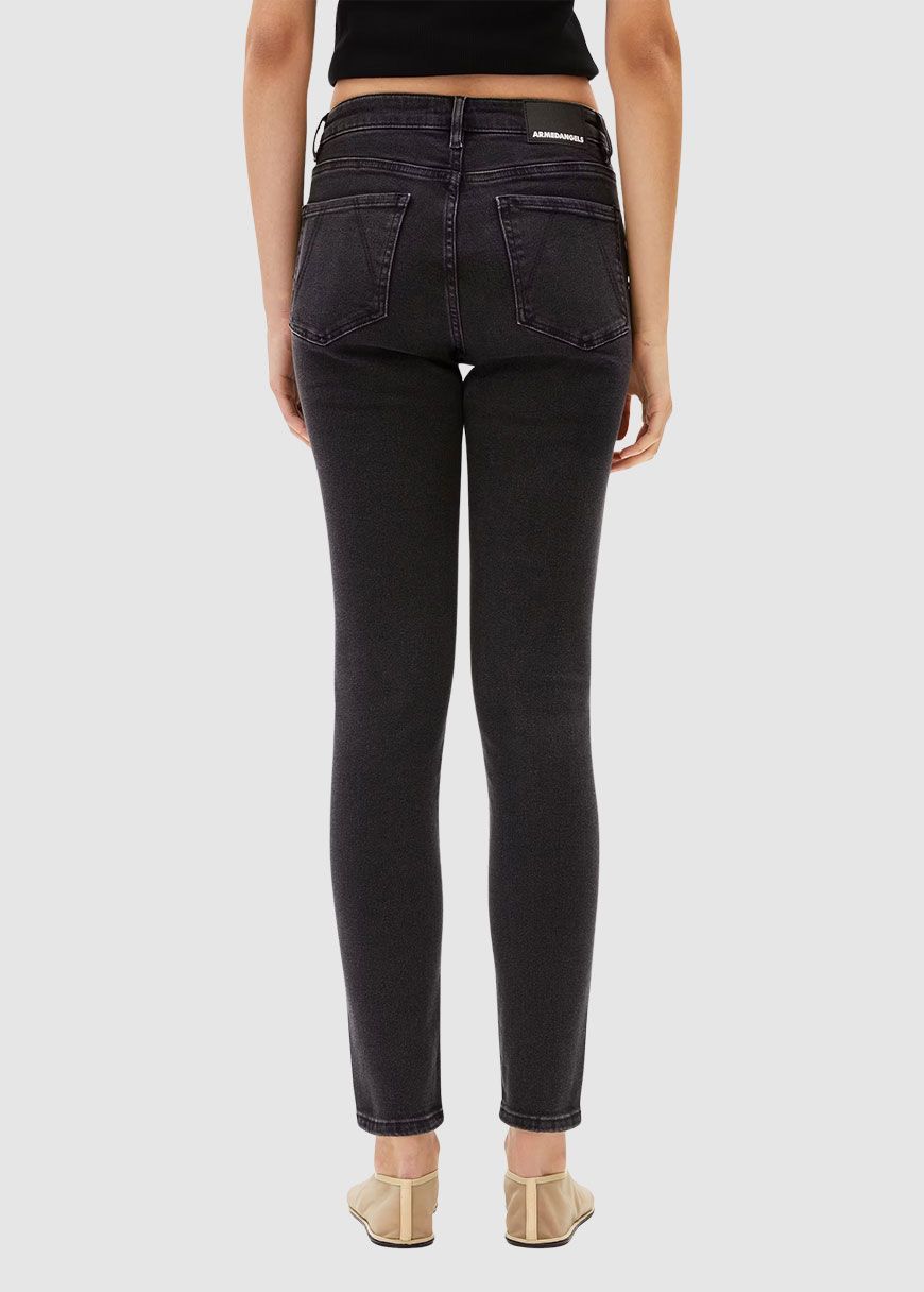 armedangels_tillaa_AW_25_AA_30007758_True_Black_Washed_3_1a82c808cc Tillaa