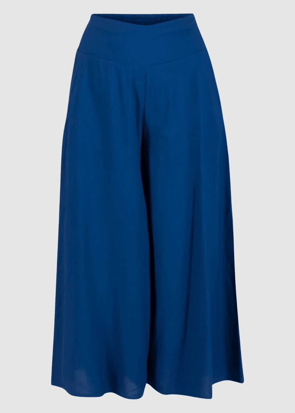 In Full Bloom Noble Blue Club In Full Bloom Noble Blue Club
