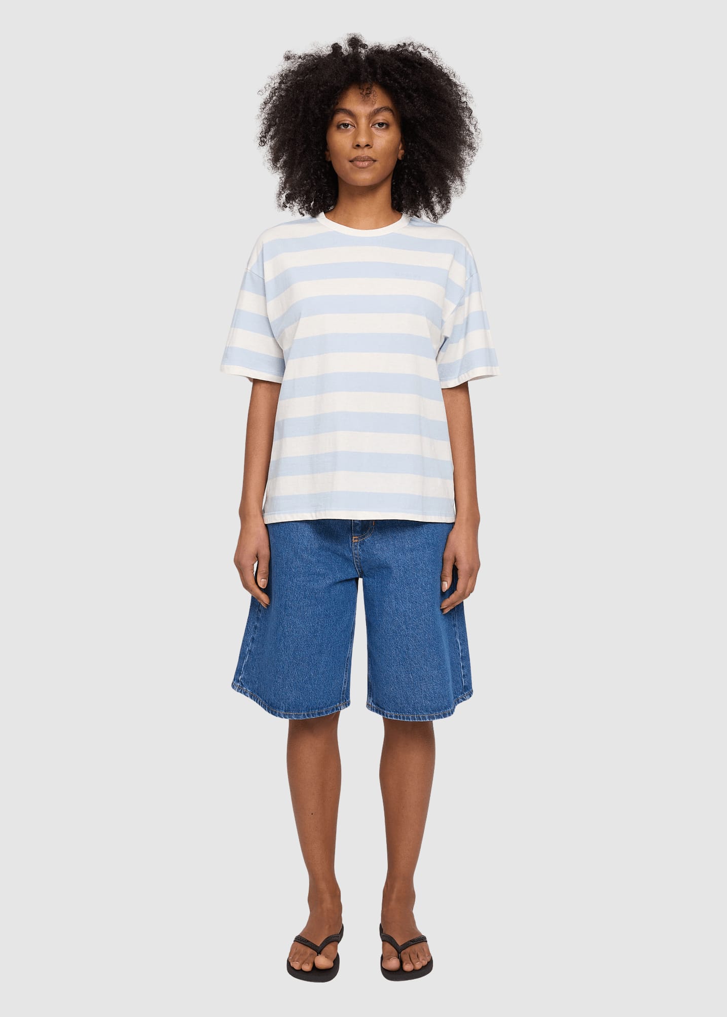 Bold Striped T-Shirt Pastel Blue Offwhite Bold Striped T-Shirt Pastel Blue Offwhite