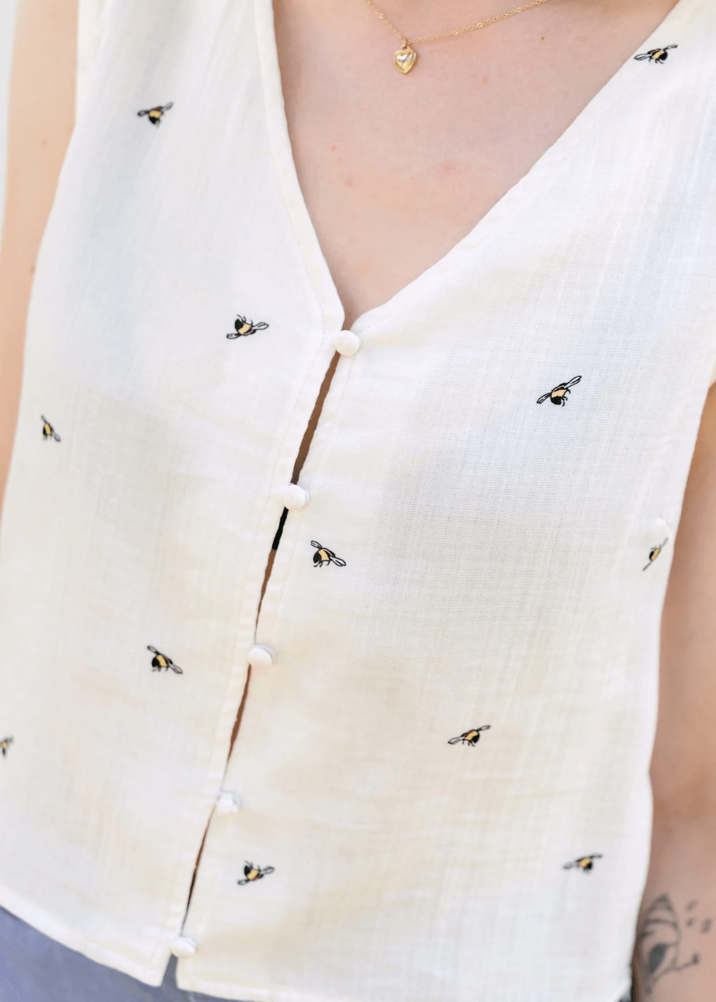 Bee Nice Vest Top White Bee Nice Vest Top White