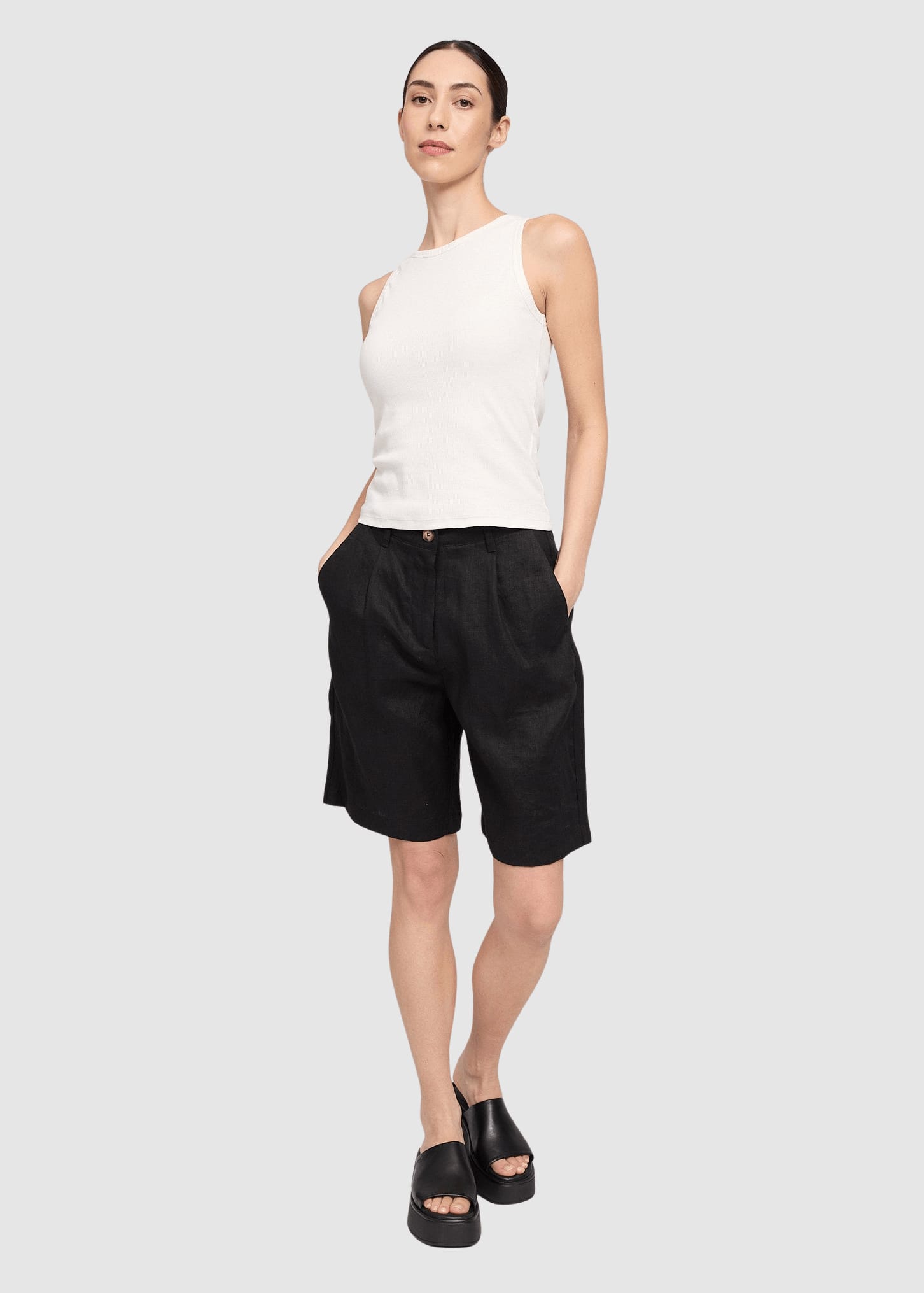 Linen Bermuda Shorts Black