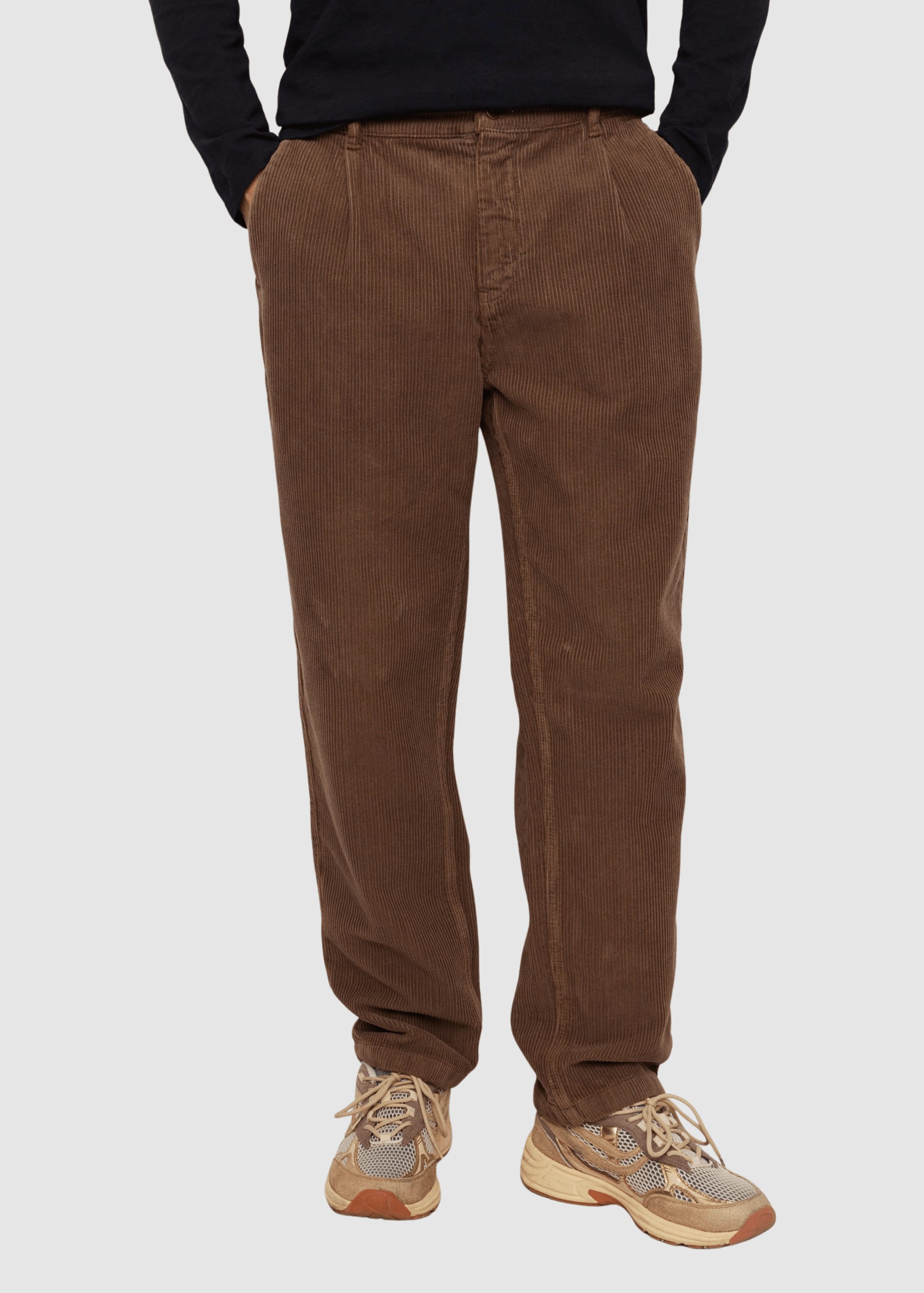 recolution-oak-corduroy-coffee-brown-1.jpeg Oak Corduroy Coffee Brown