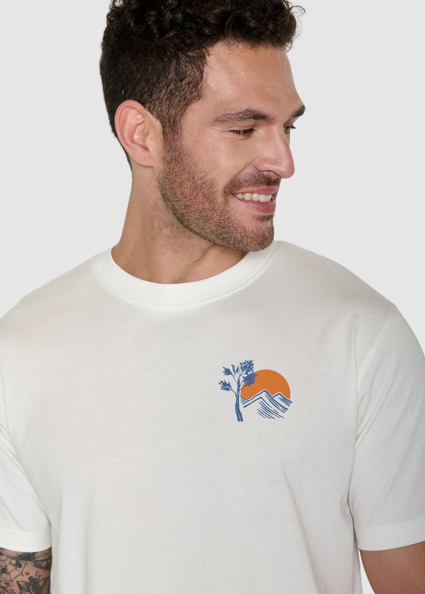 Embrace Nature Fusion T-Shirt Moonstone Embrace Nature Fusion T-Shirt Moonstone