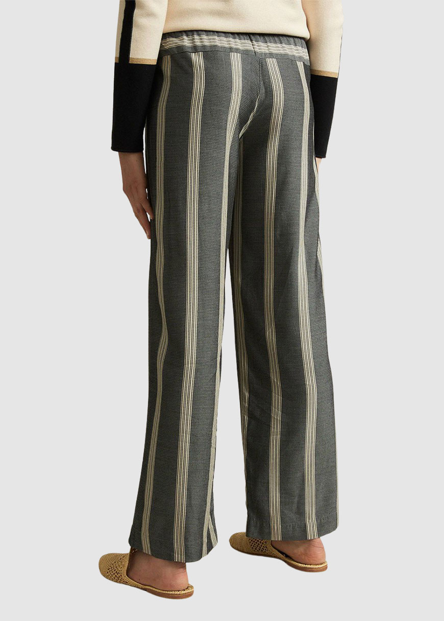 Marlenehose mit Streifen Marlenehose mit Streifen