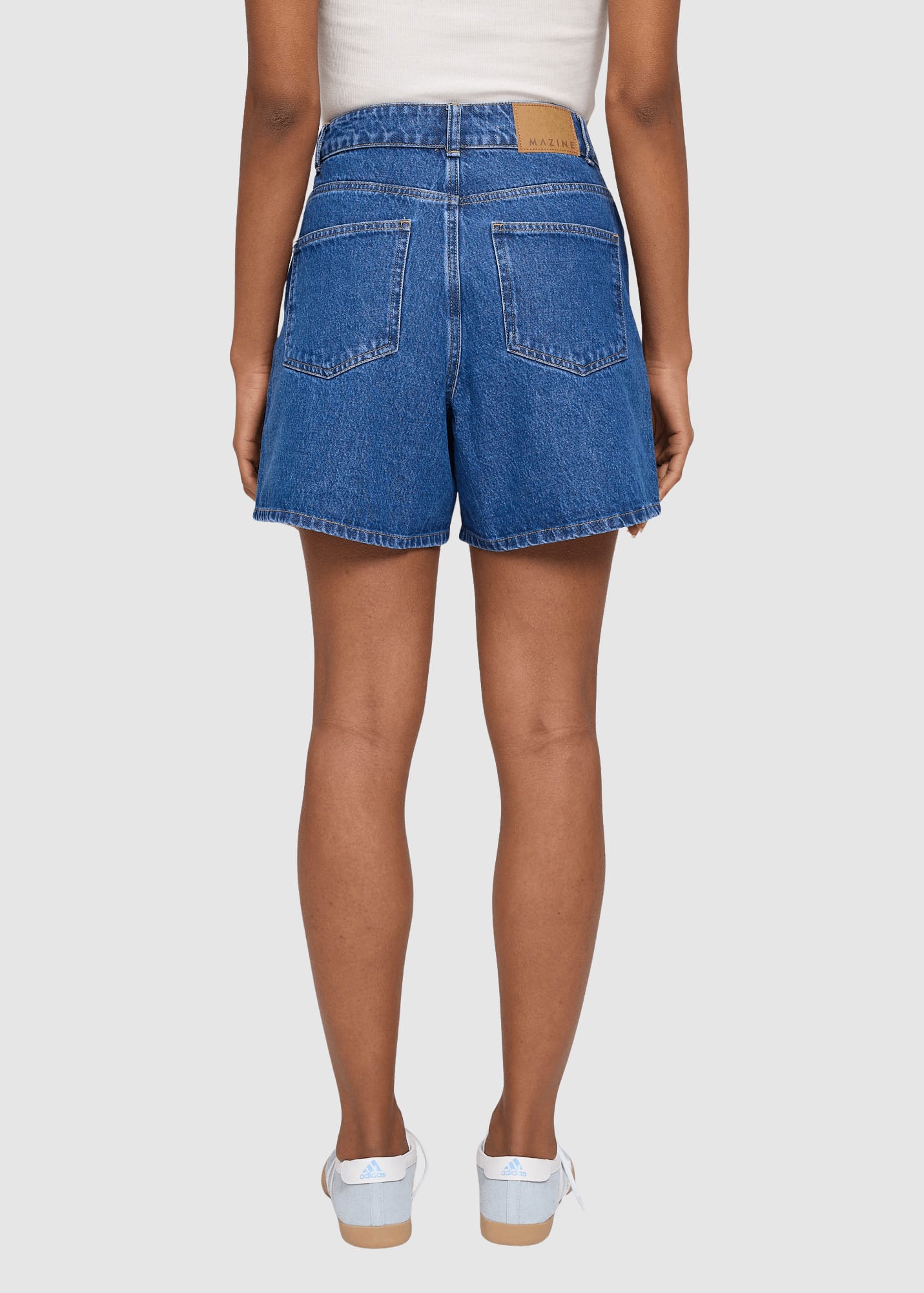 Denim Shorts Mid Blue Wash Denim Shorts Mid Blue Wash