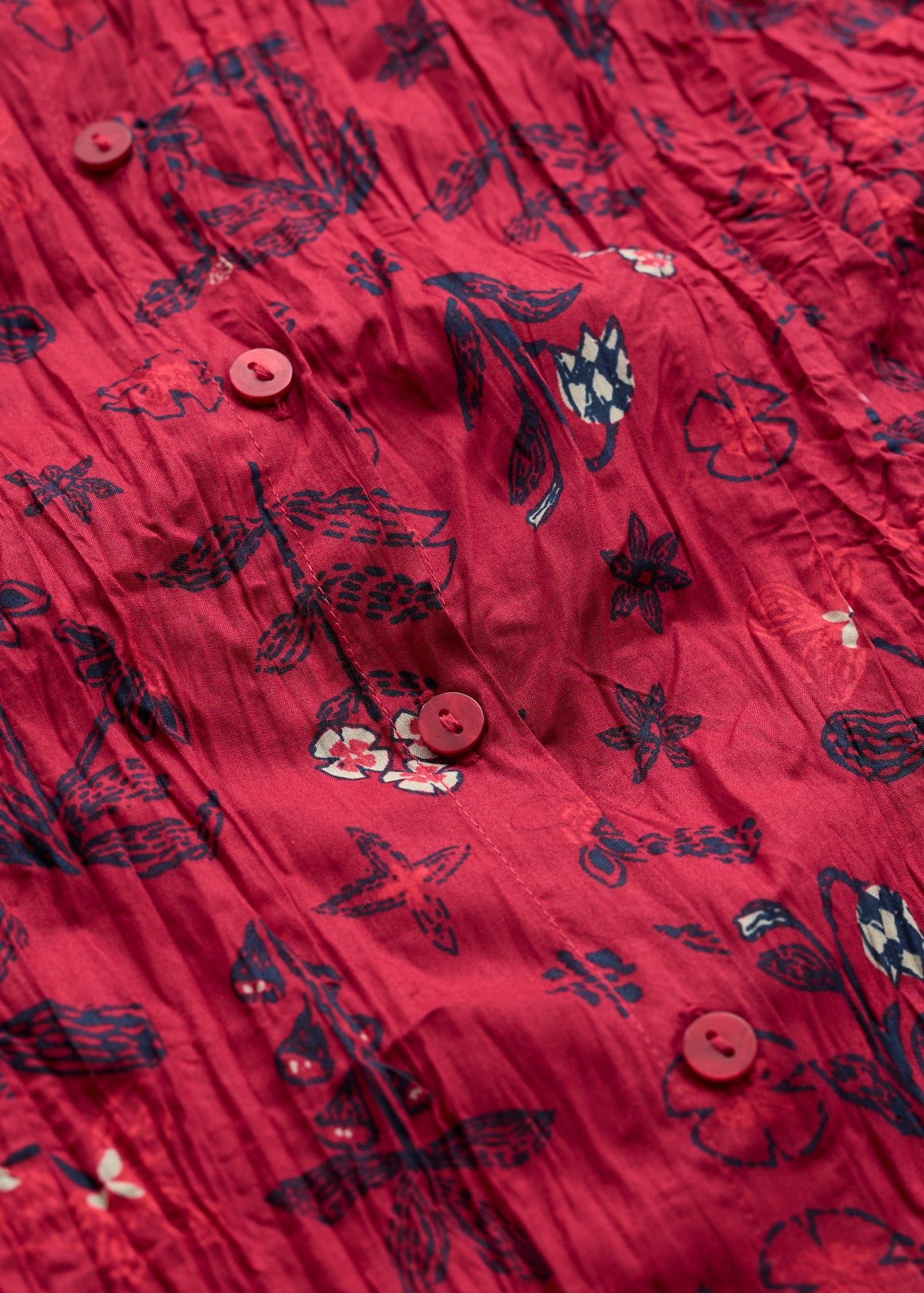 seasalt-cornwall-larissa-shirt-tapestry-flowers-dahlia-6.jpeg Larissa Shirt Tapestry Flowers Dahlia