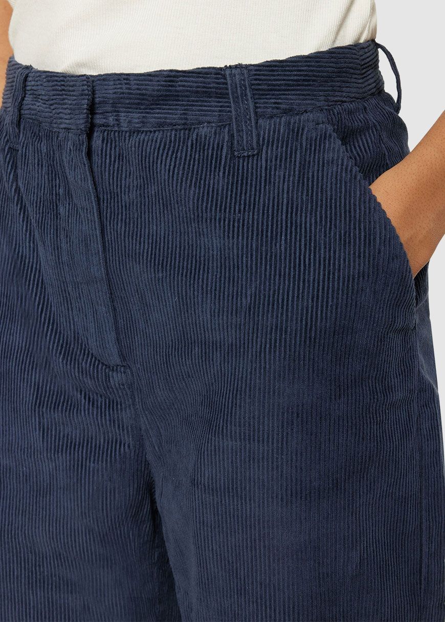Posey Wide High-Rise Irregular Corduroy Pant Posey Wide High-Rise Irregular Corduroy Pant
